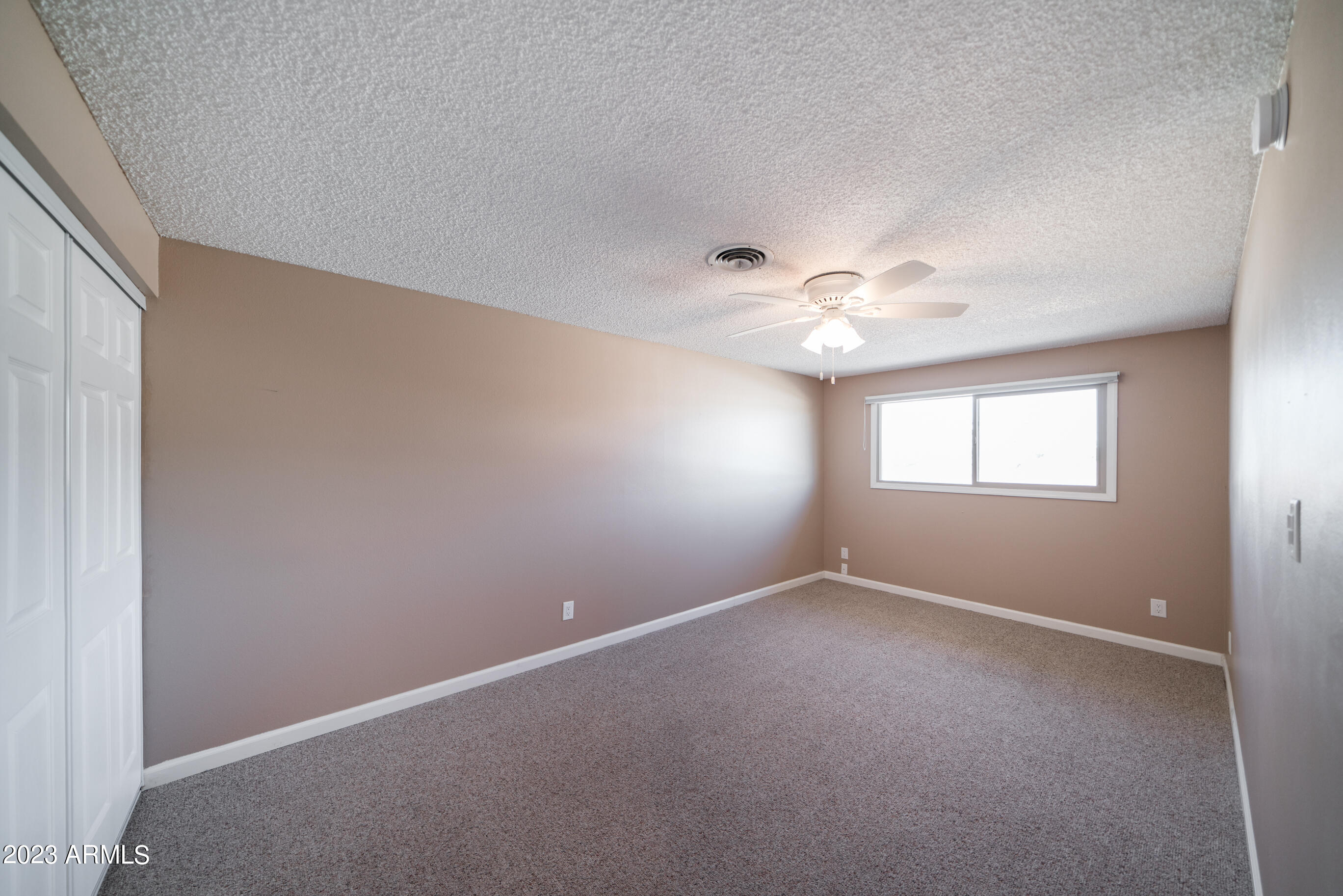 7607 E MINNEZONA Avenue