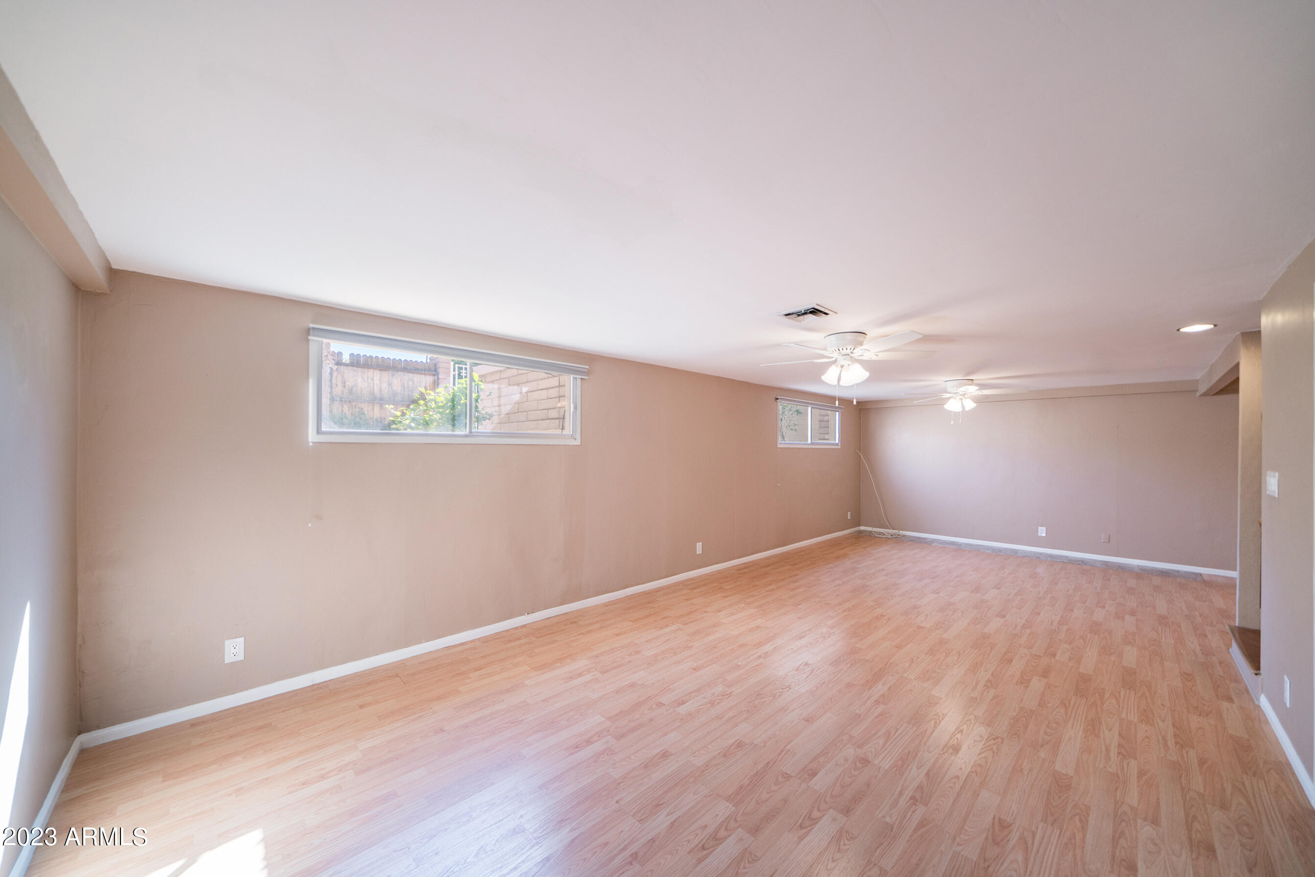 7607 E MINNEZONA Avenue