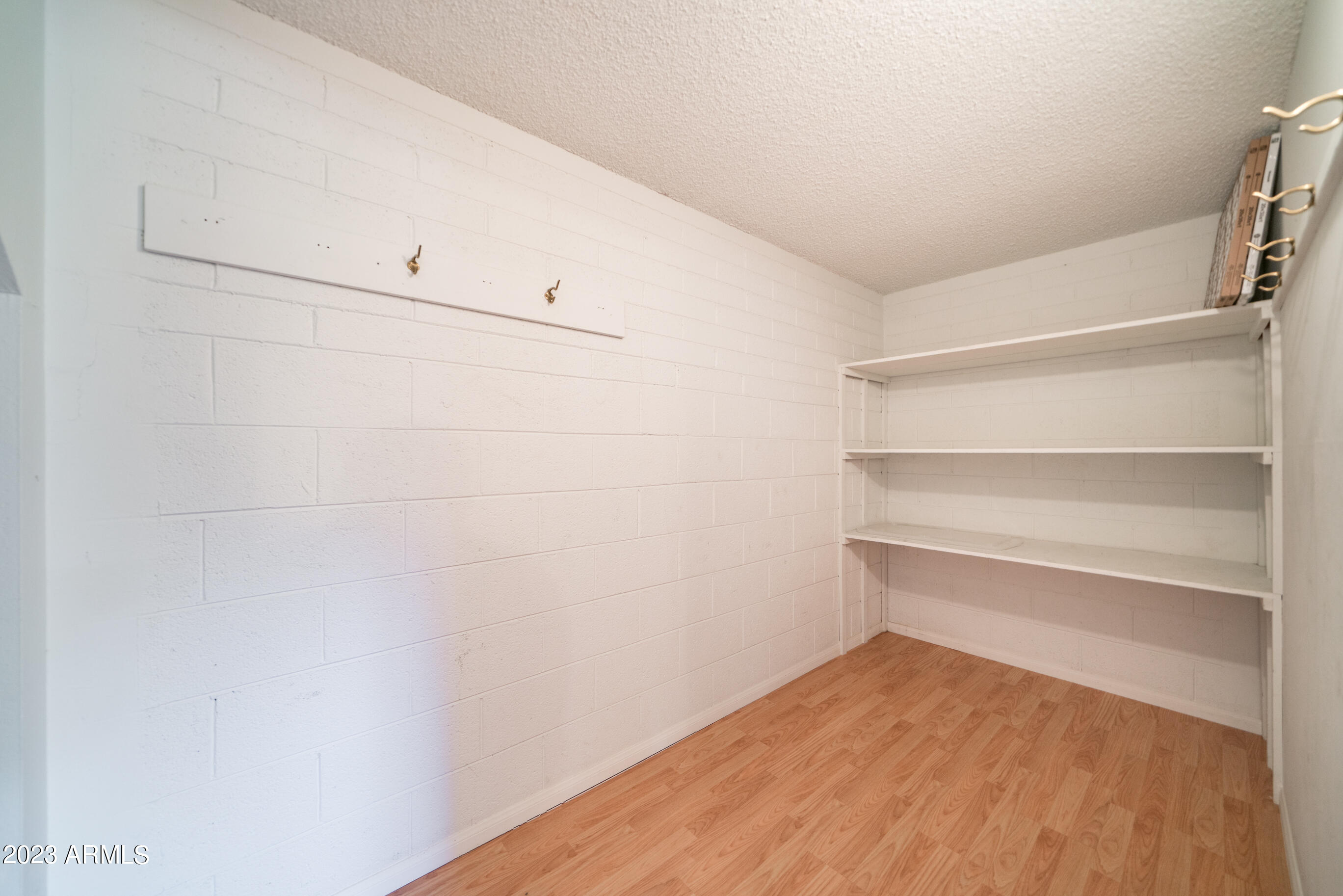 7607 E MINNEZONA Avenue