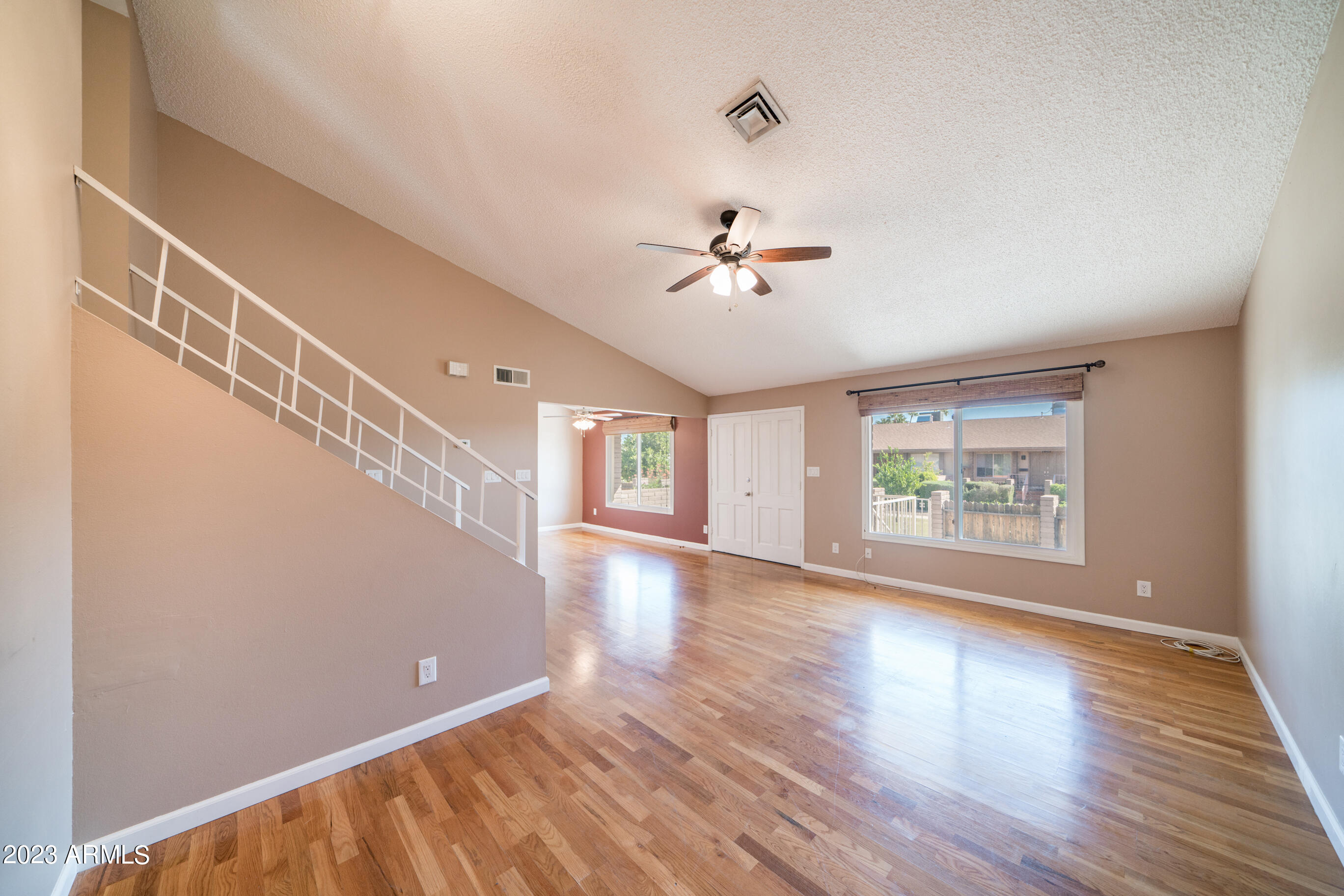 7607 E MINNEZONA Avenue