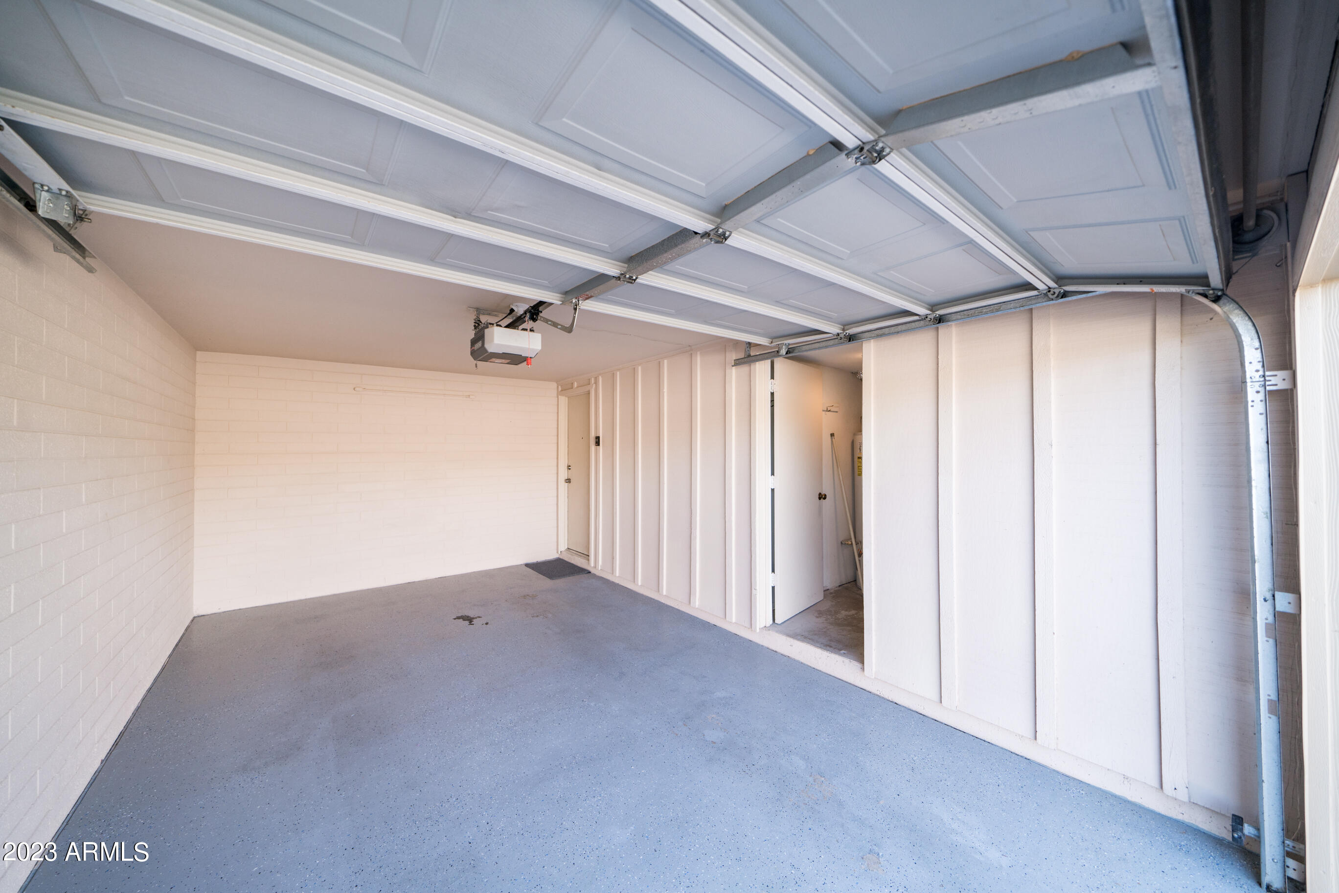 7607 E MINNEZONA Avenue