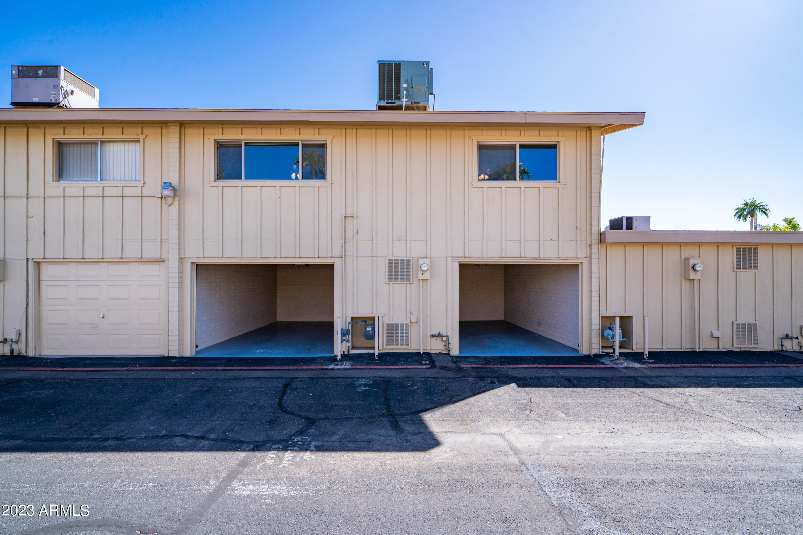 7607 E MINNEZONA Avenue