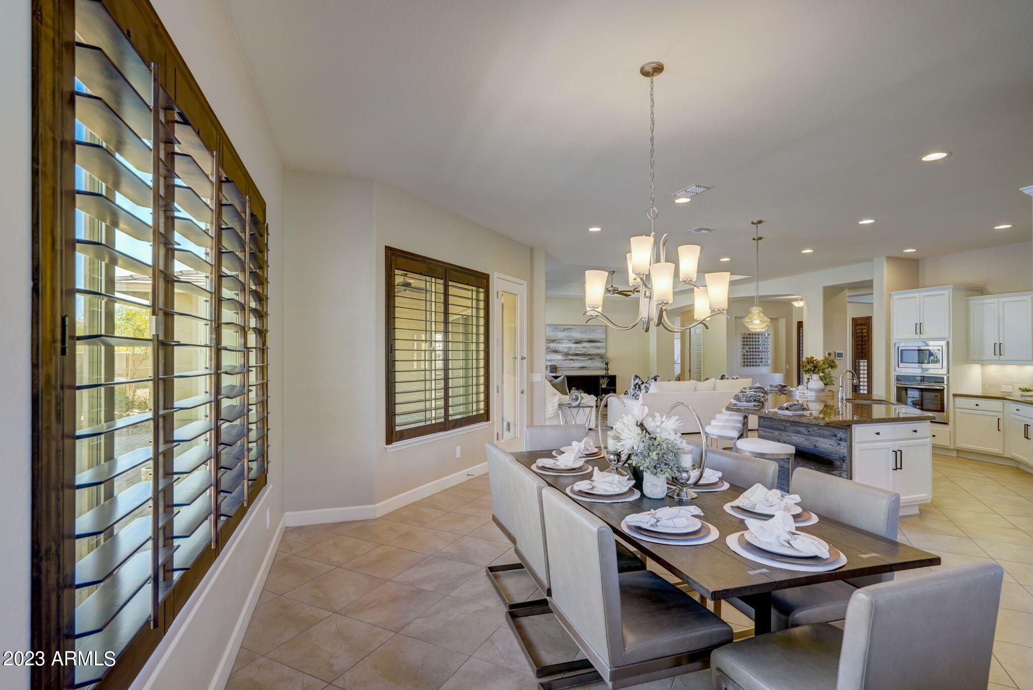 18102 W DESERT SAGE Drive