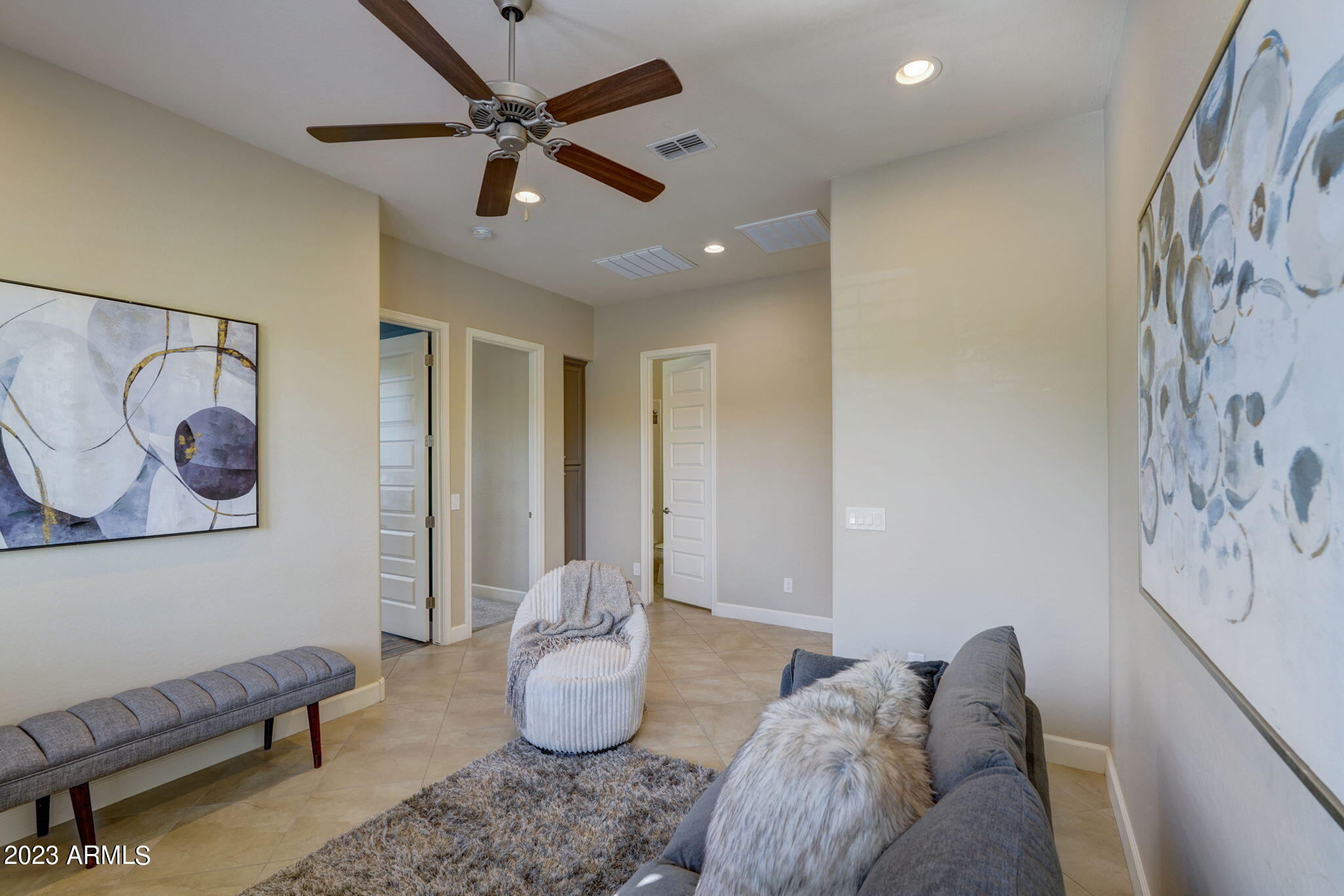 18102 W DESERT SAGE Drive