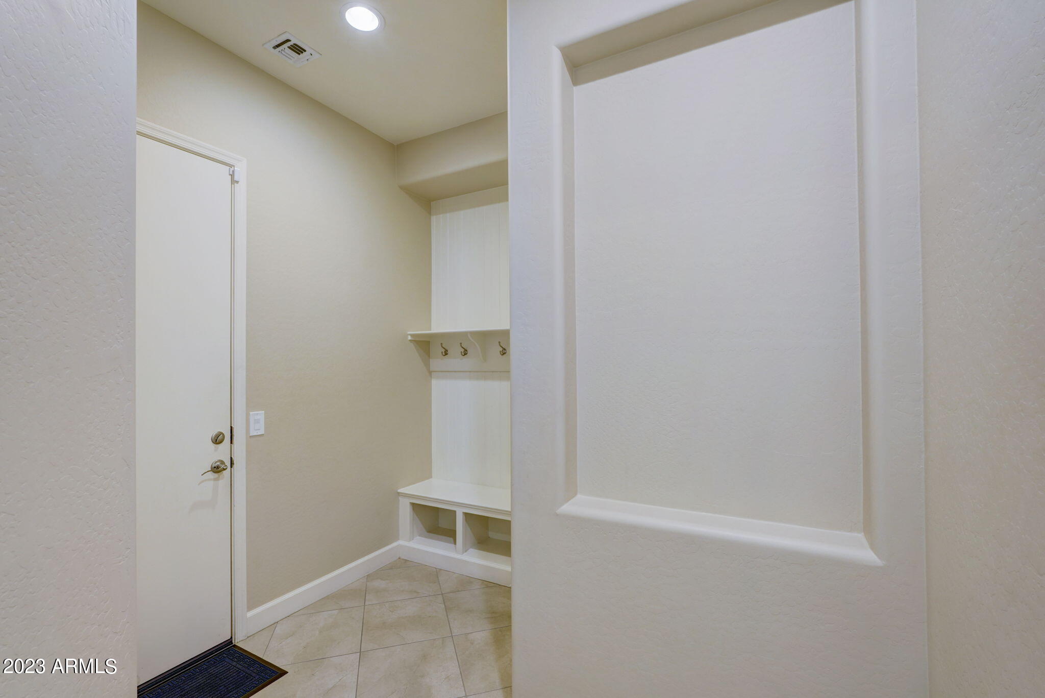 18102 W DESERT SAGE Drive