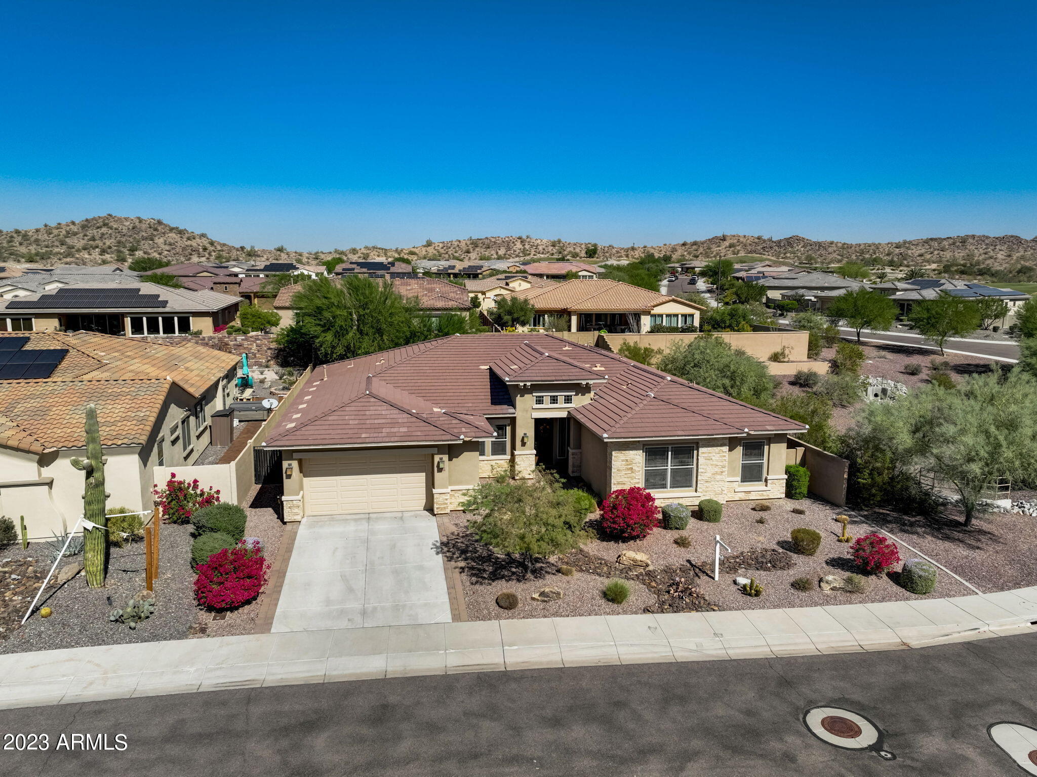 18102 W DESERT SAGE Drive