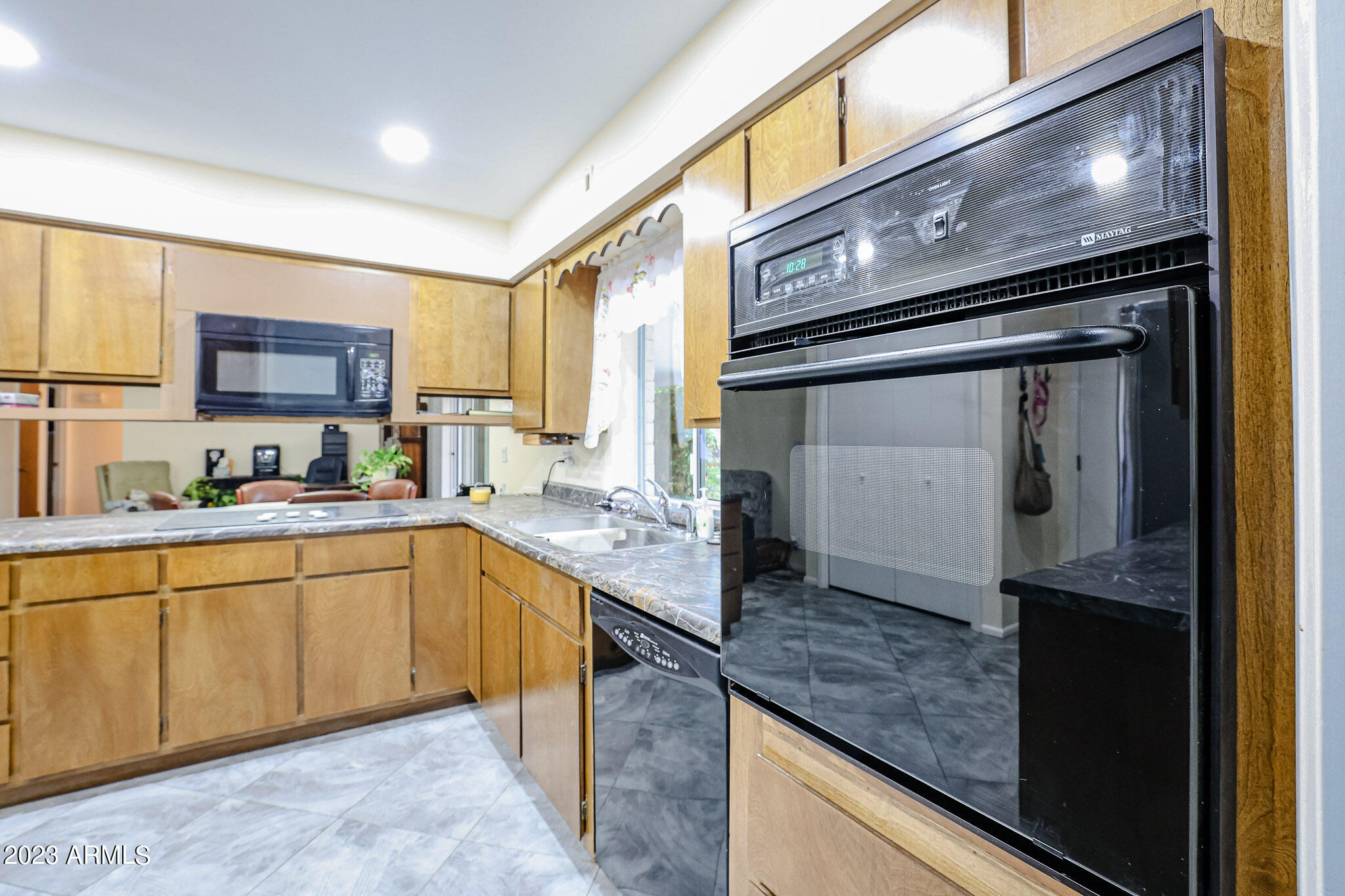 5111 E ESCONDIDO Avenue