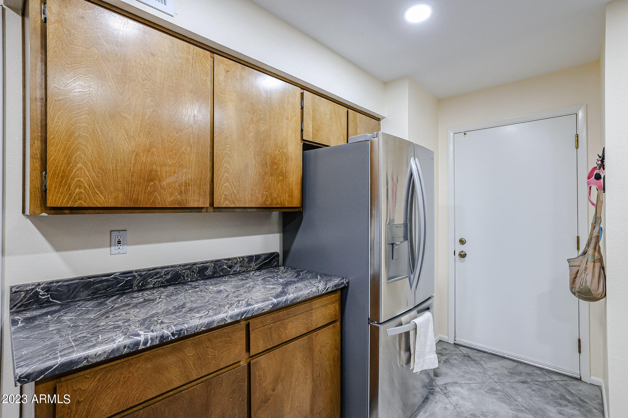 5111 E ESCONDIDO Avenue