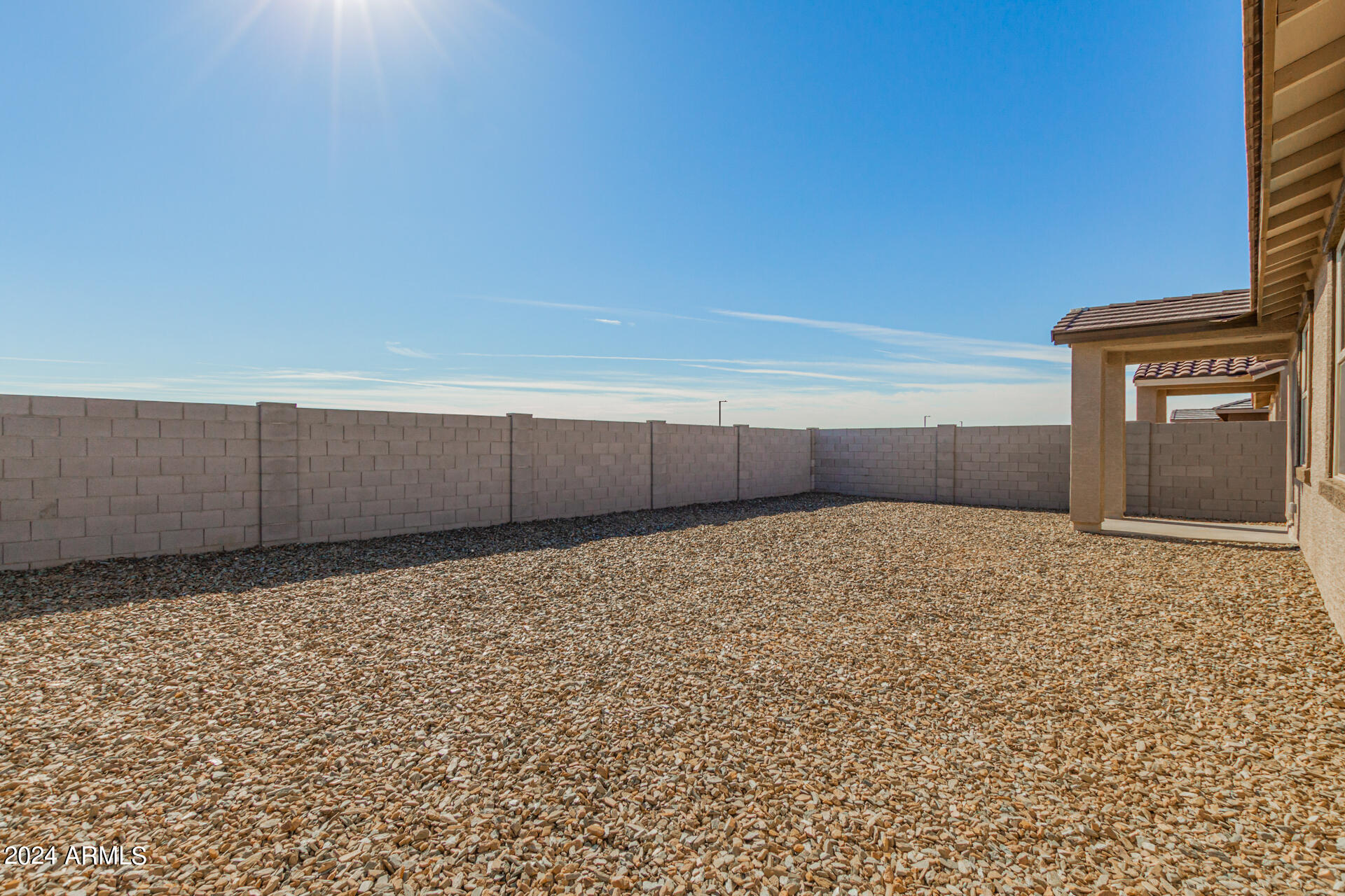 16009 W SMOKETREE Drive