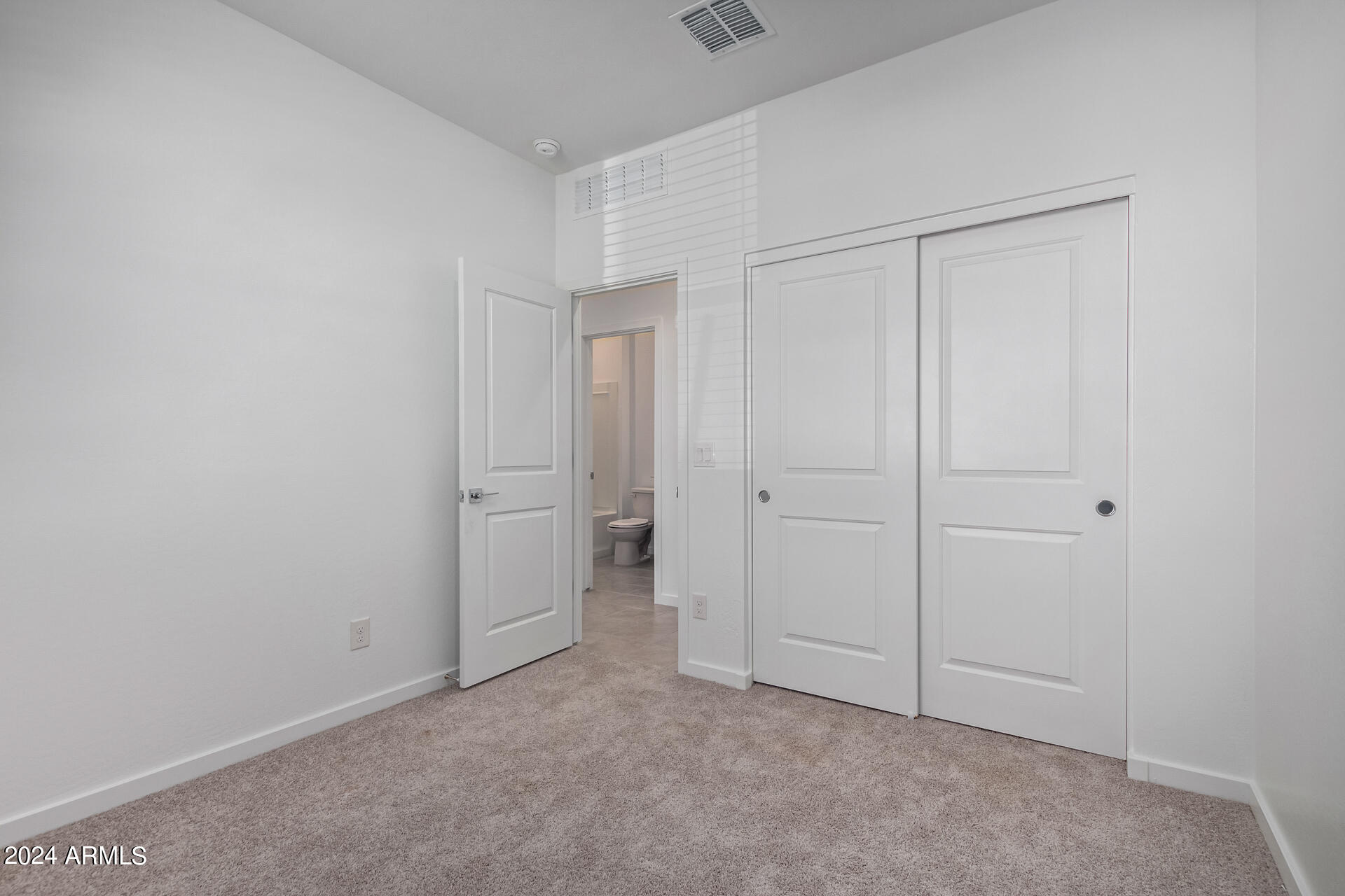 16009 W SMOKETREE Drive