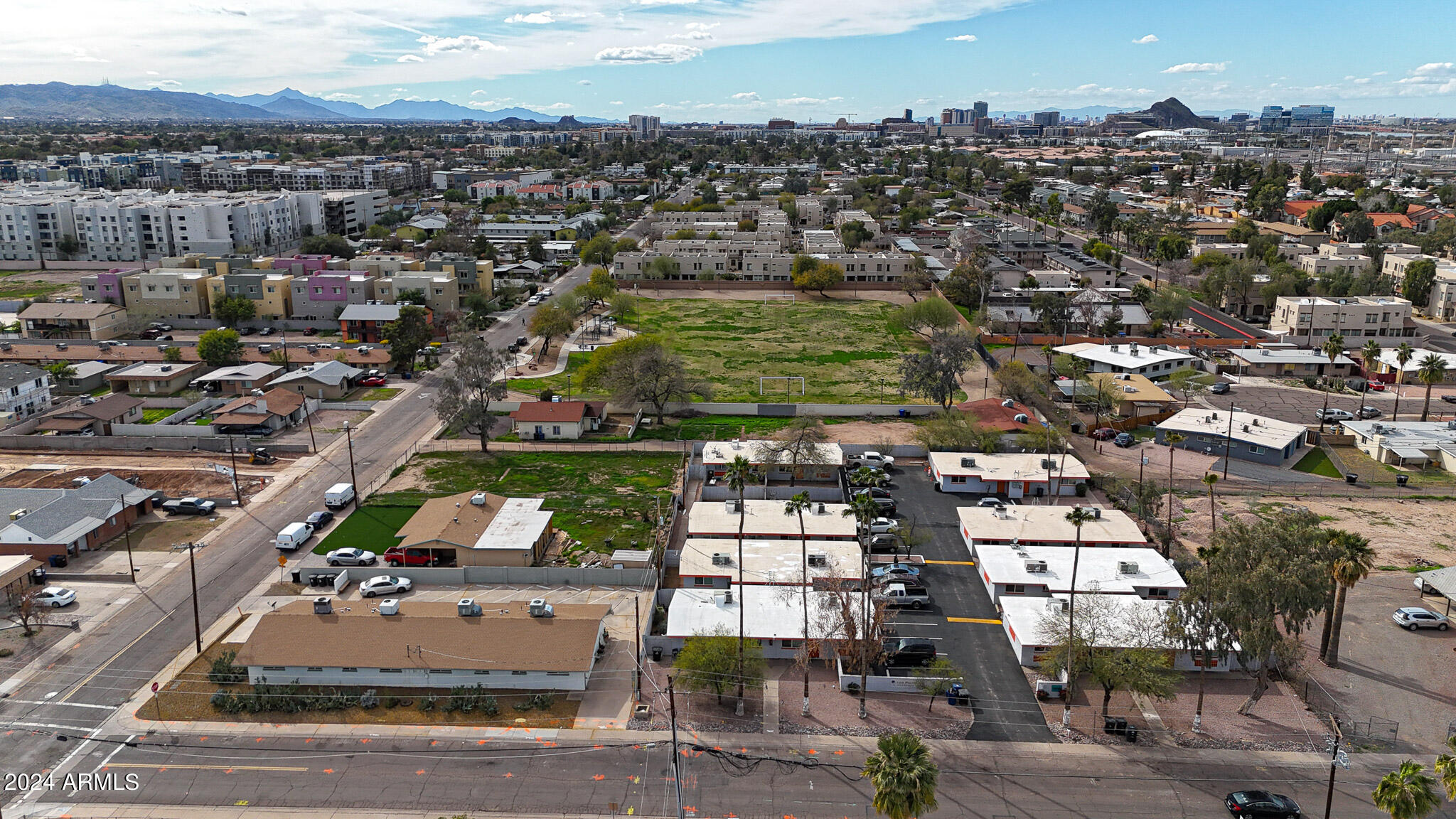 1978 E DON CARLOS Avenue