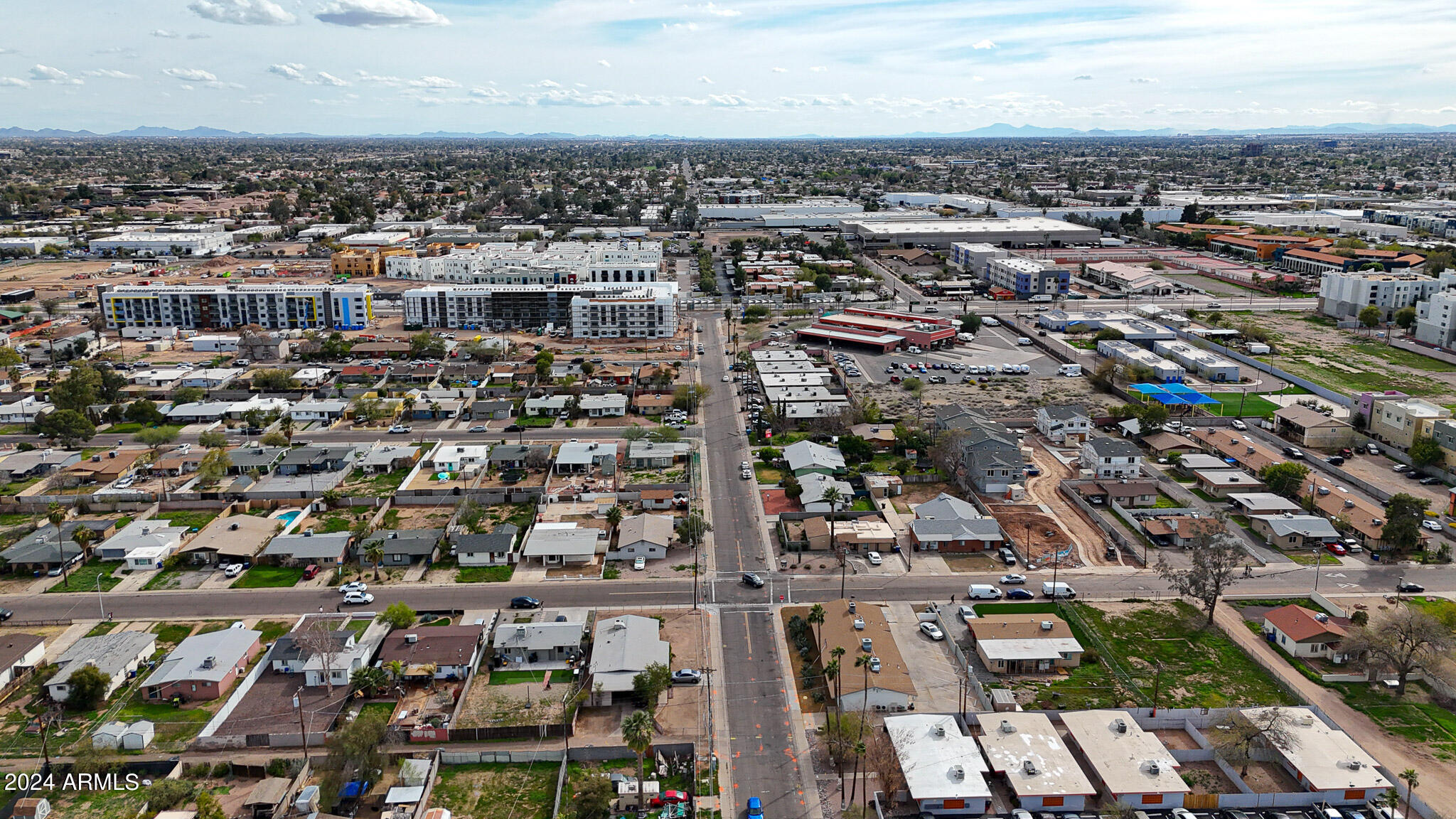 1978 E DON CARLOS Avenue