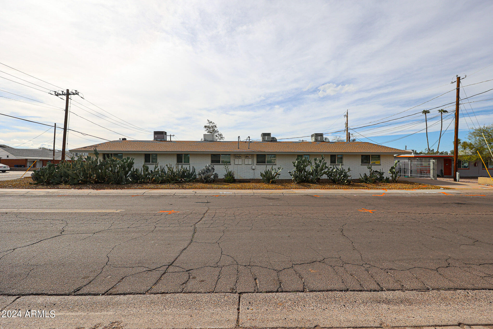 1978 E DON CARLOS Avenue