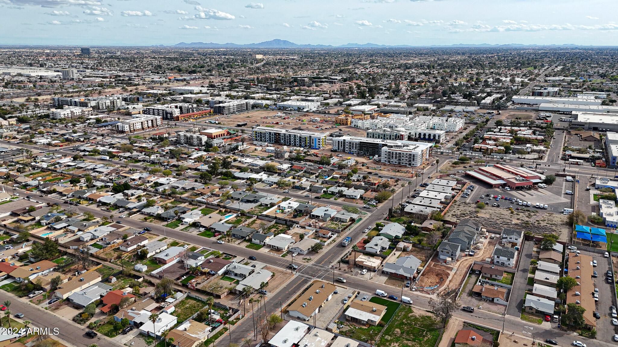 1978 E DON CARLOS Avenue