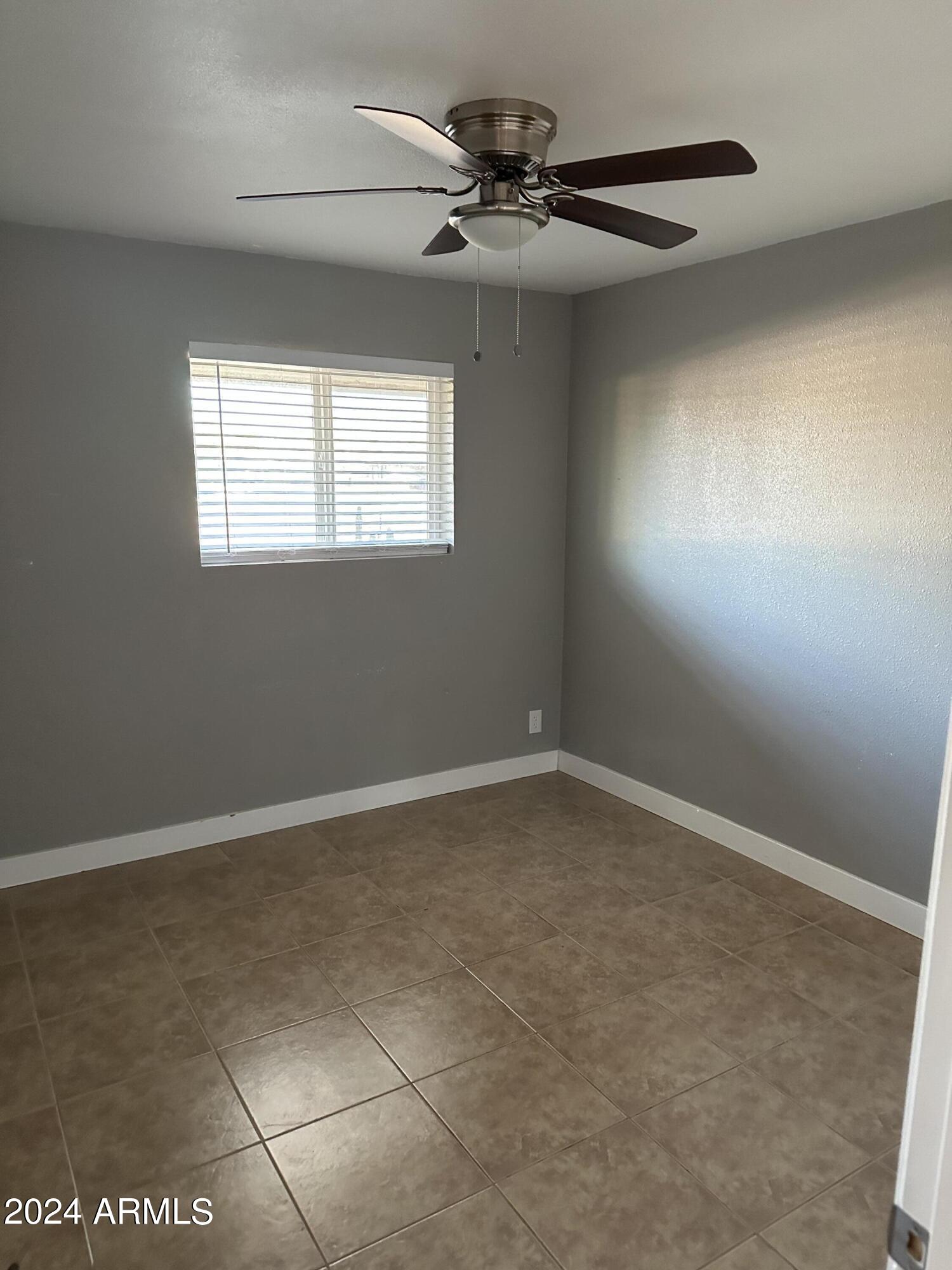 1978 E DON CARLOS Avenue