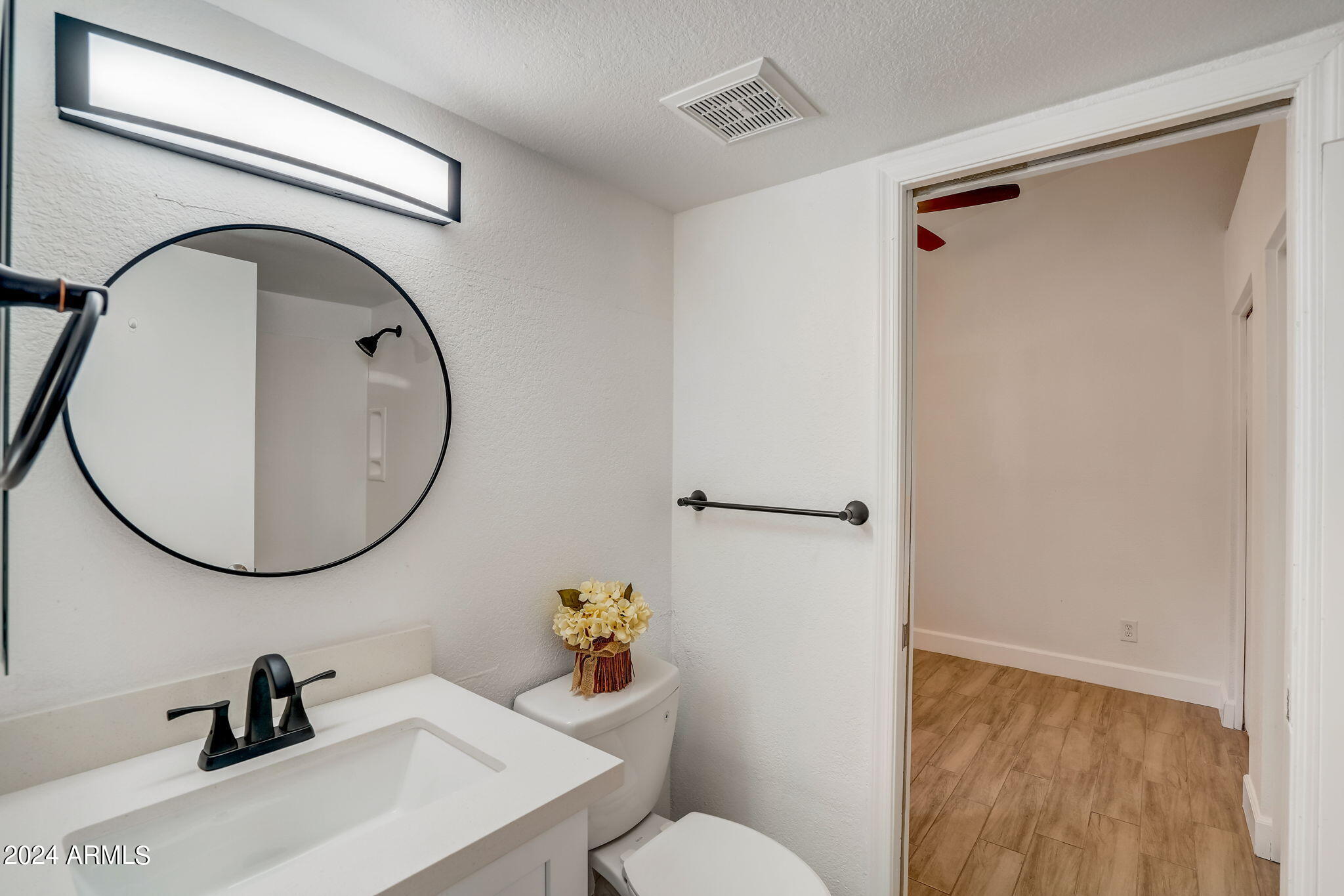 2301 E UNIVERSITY Drive, 160