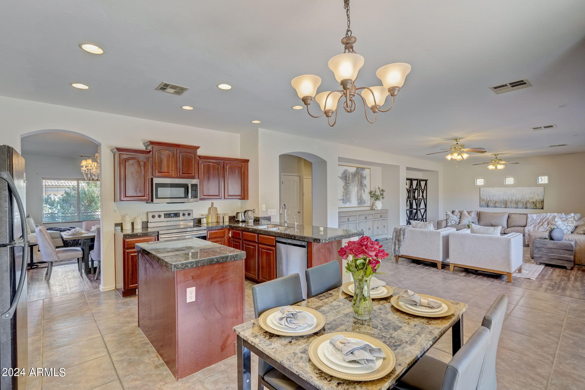 36505 W VELAZQUEZ Drive