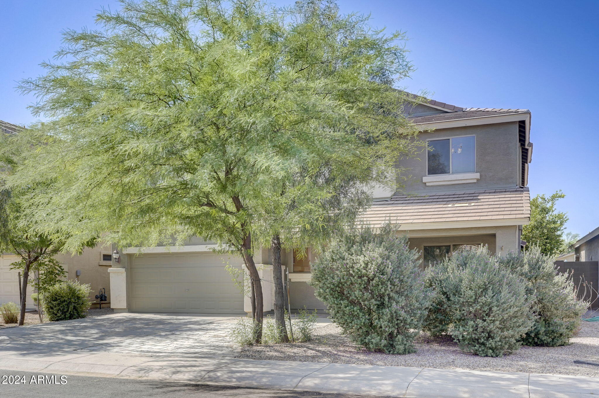 36505 W VELAZQUEZ Drive