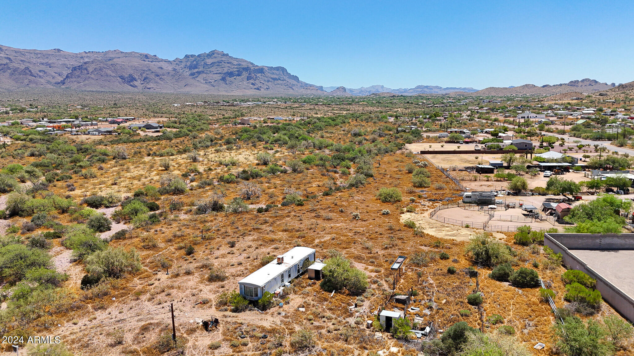 4975 E 30TH Avenue, 0