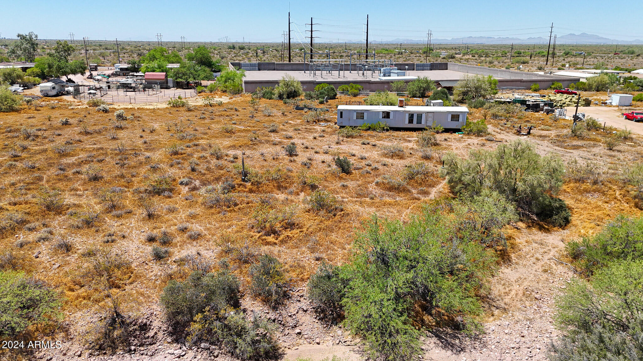 4975 E 30TH Avenue, 0