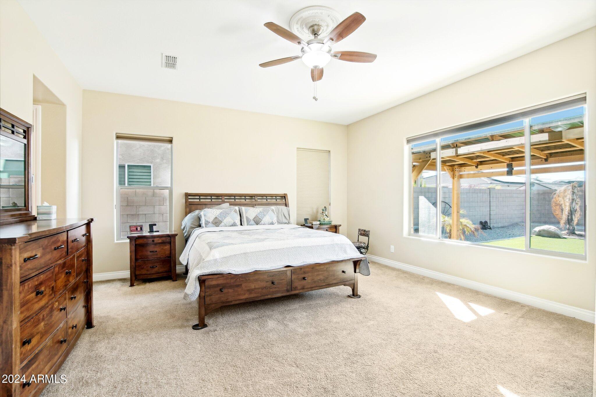 9333 W LOS GATOS Drive