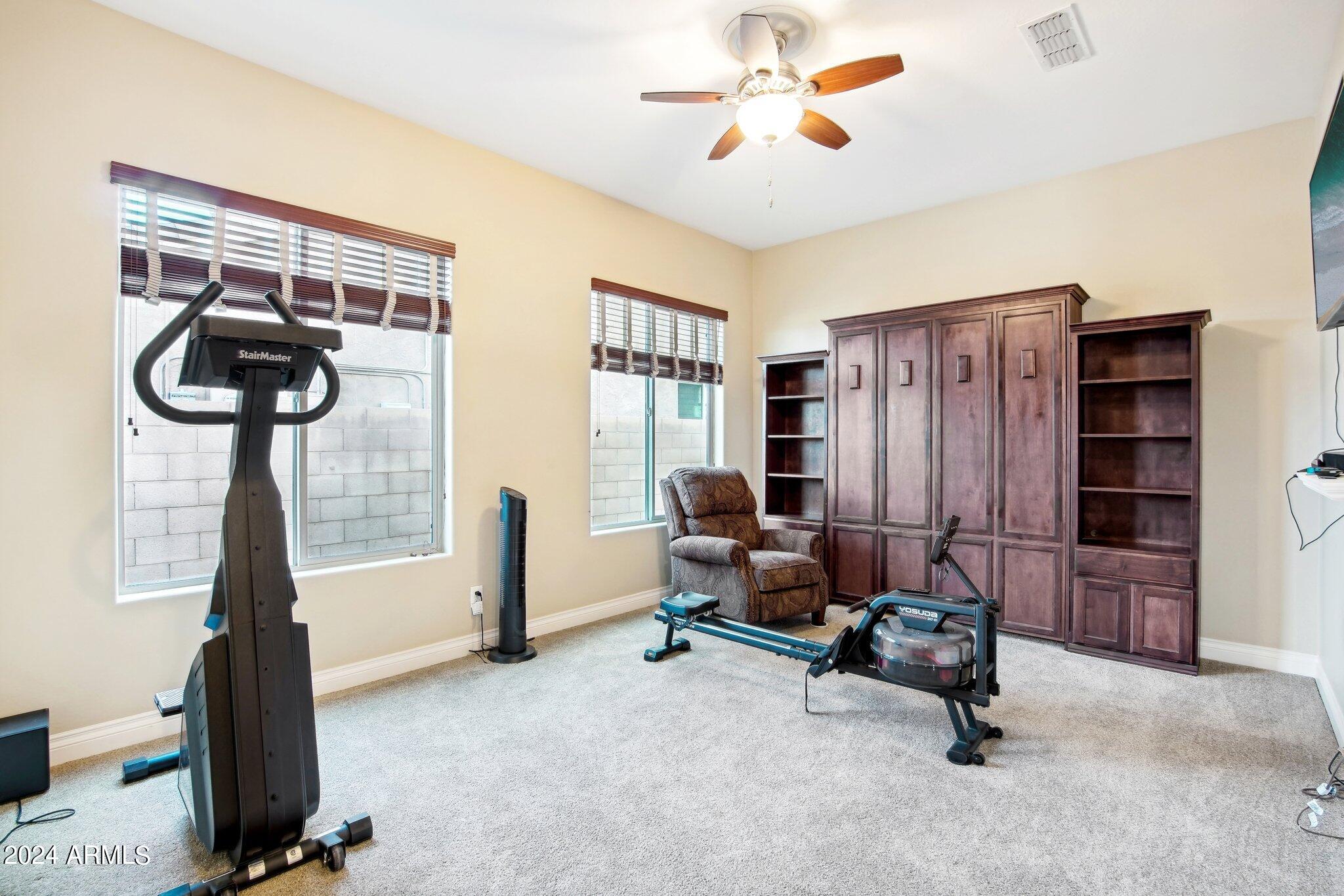 9333 W LOS GATOS Drive