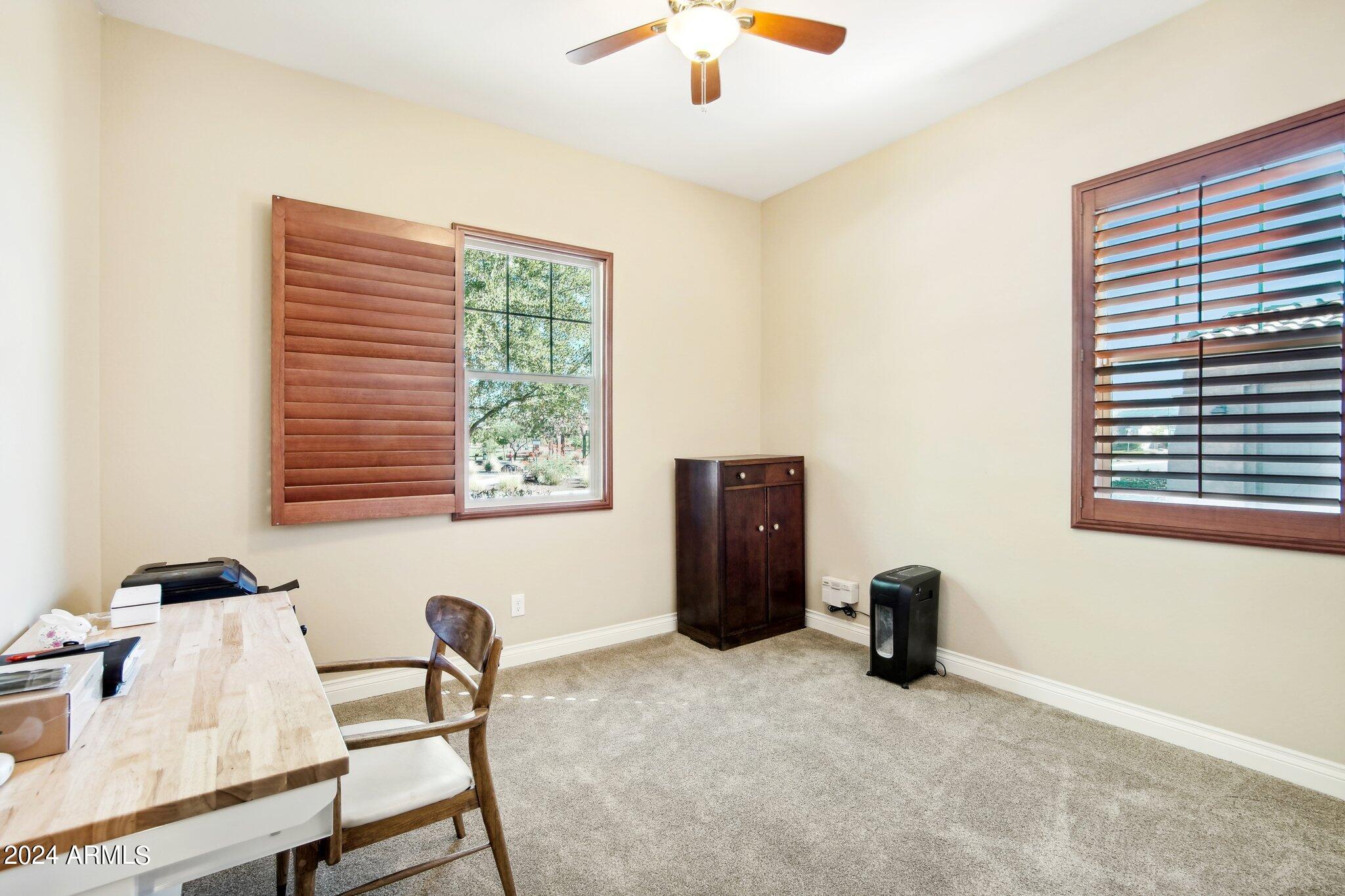 9333 W LOS GATOS Drive