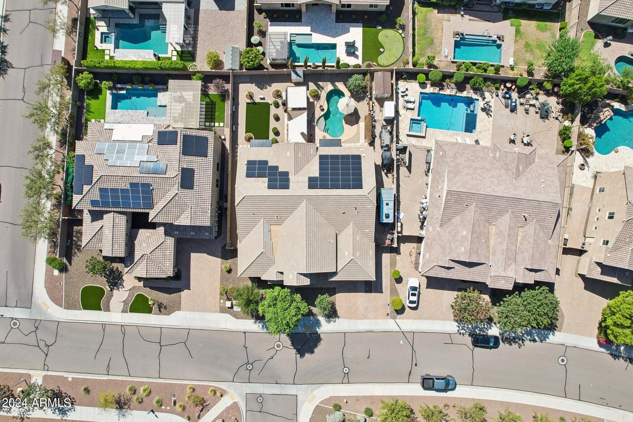 9333 W LOS GATOS Drive