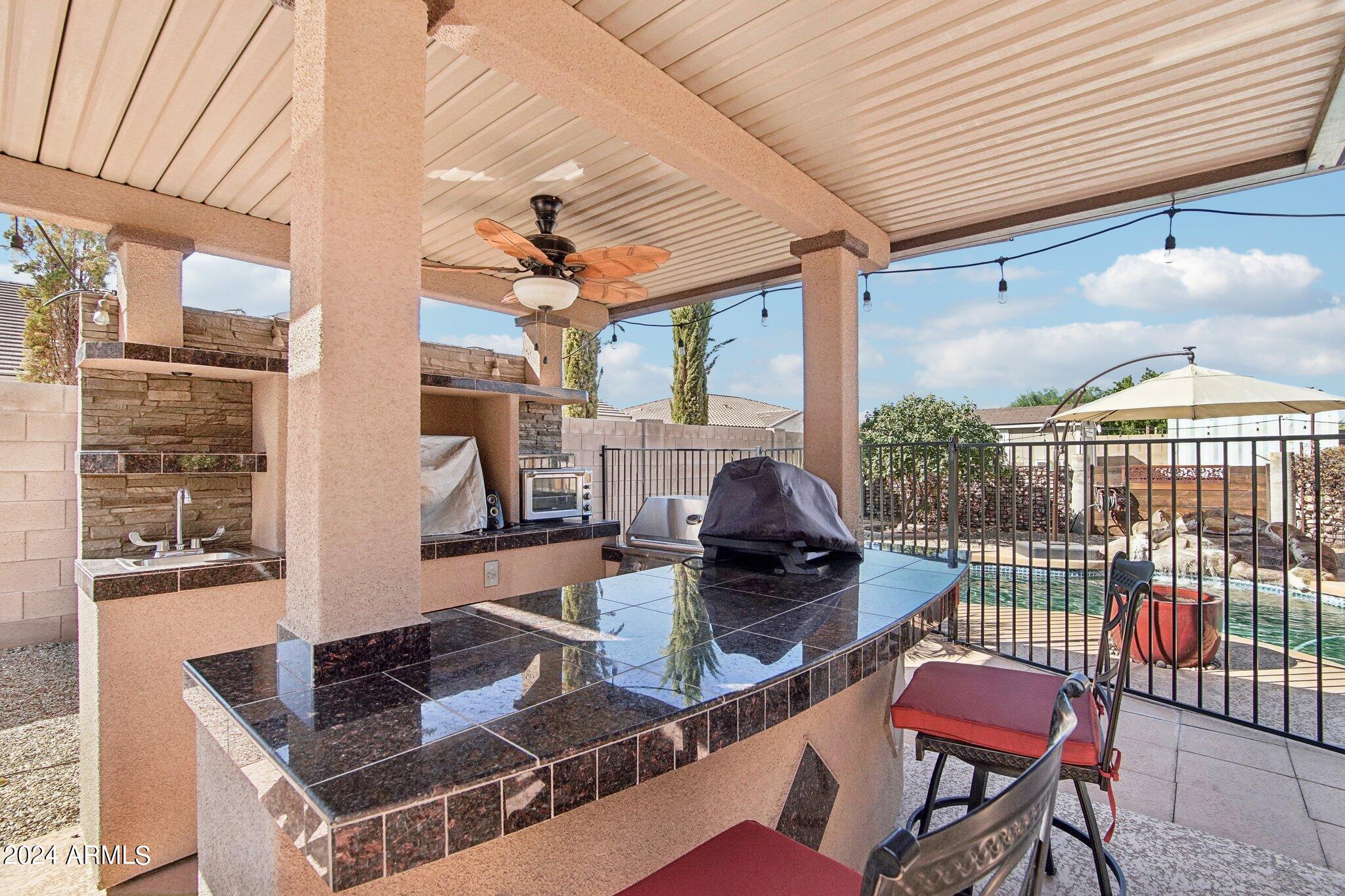 9333 W LOS GATOS Drive