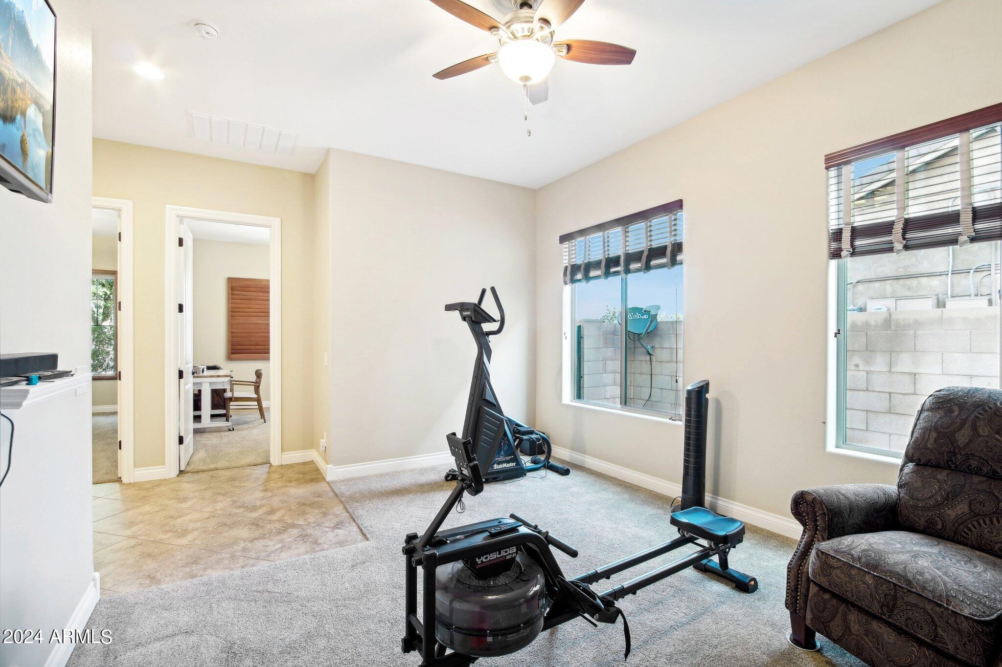 9333 W LOS GATOS Drive