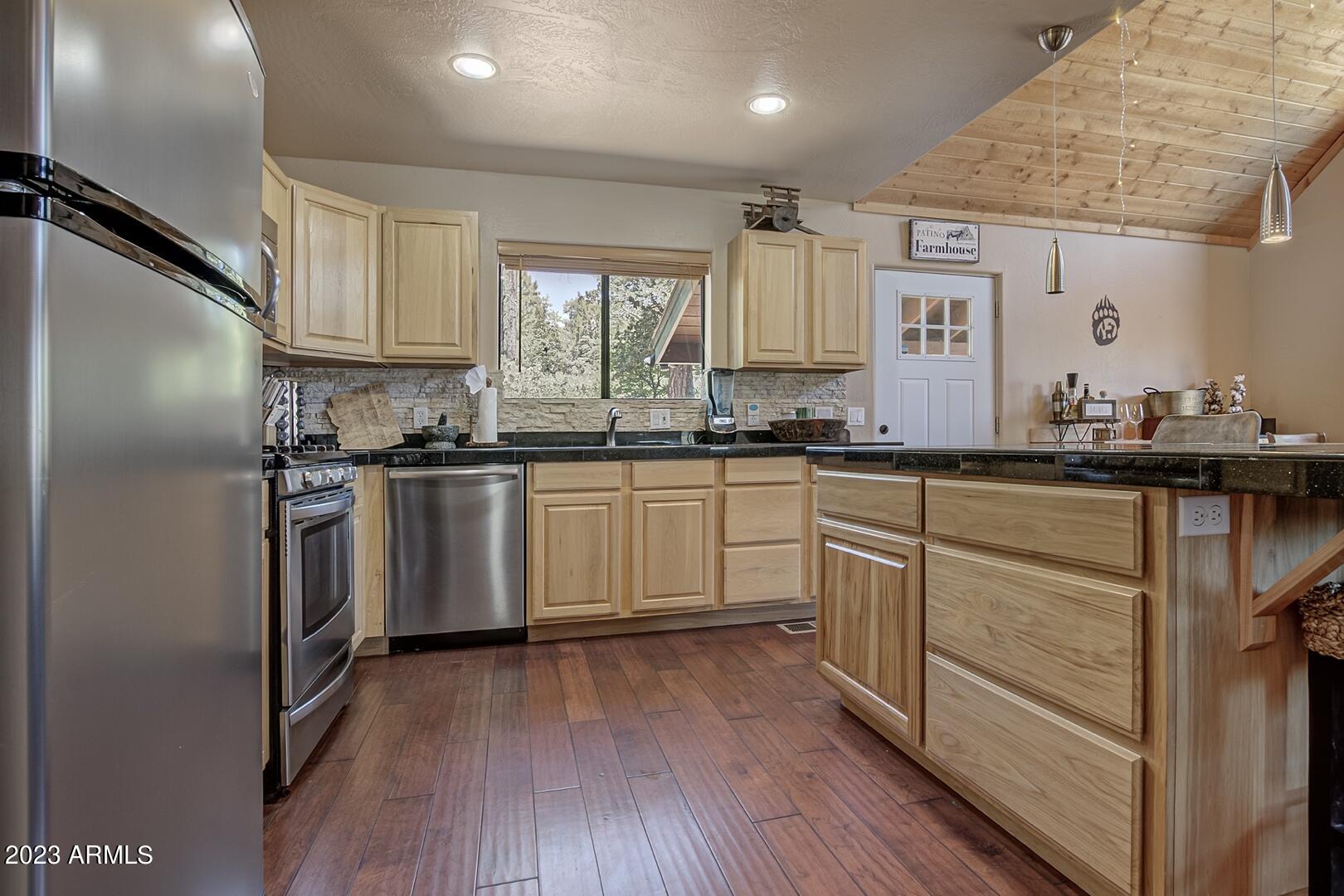 6740 W MYSTICAL Circle