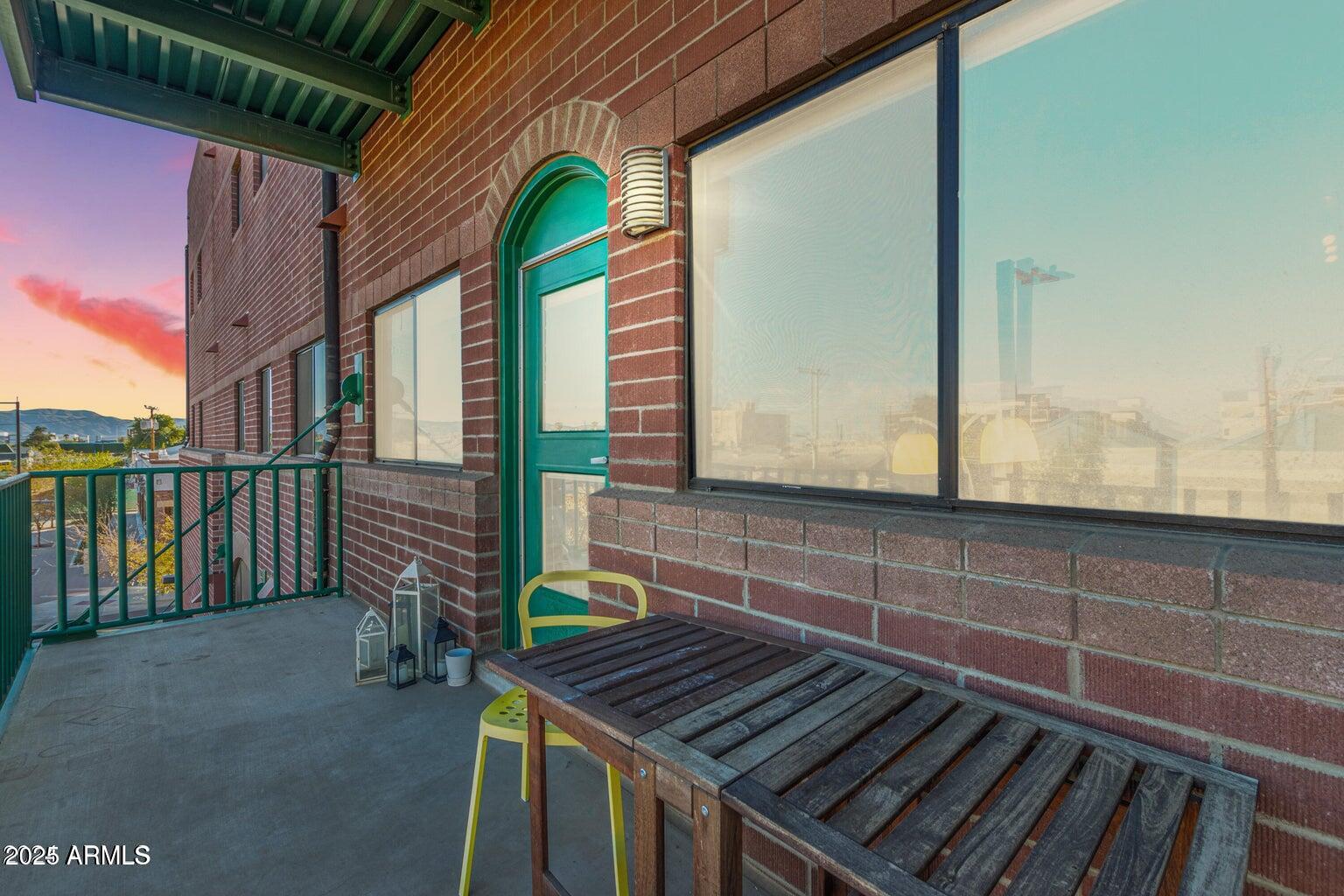 424 S 2ND Street, 203