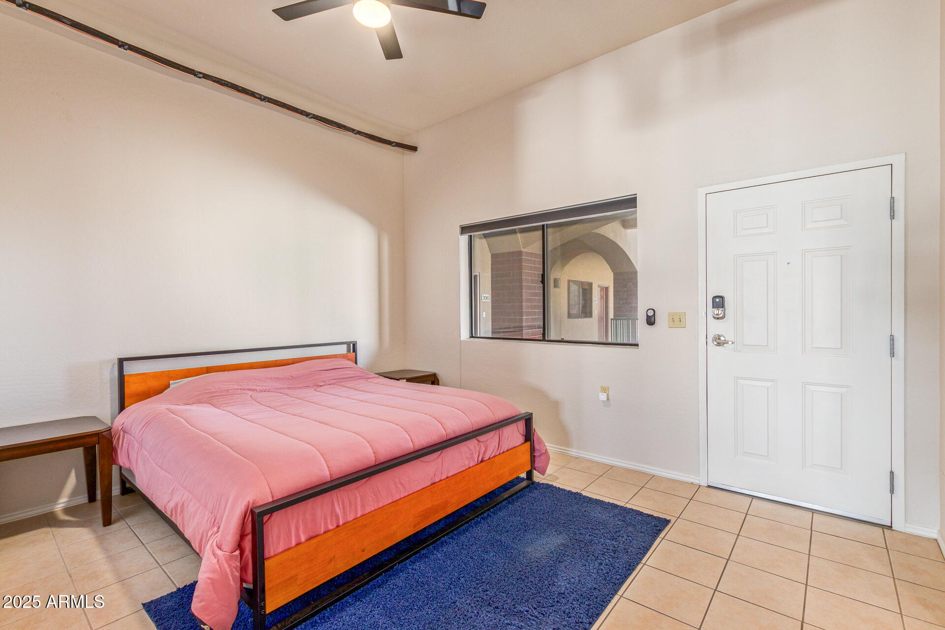 424 S 2ND Street, 203