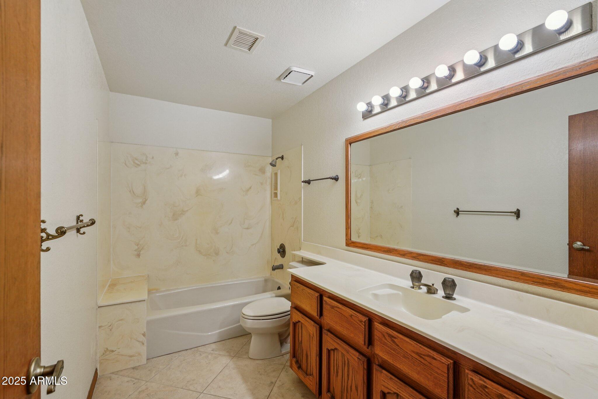 8511 W VIA MONTOYA Drive