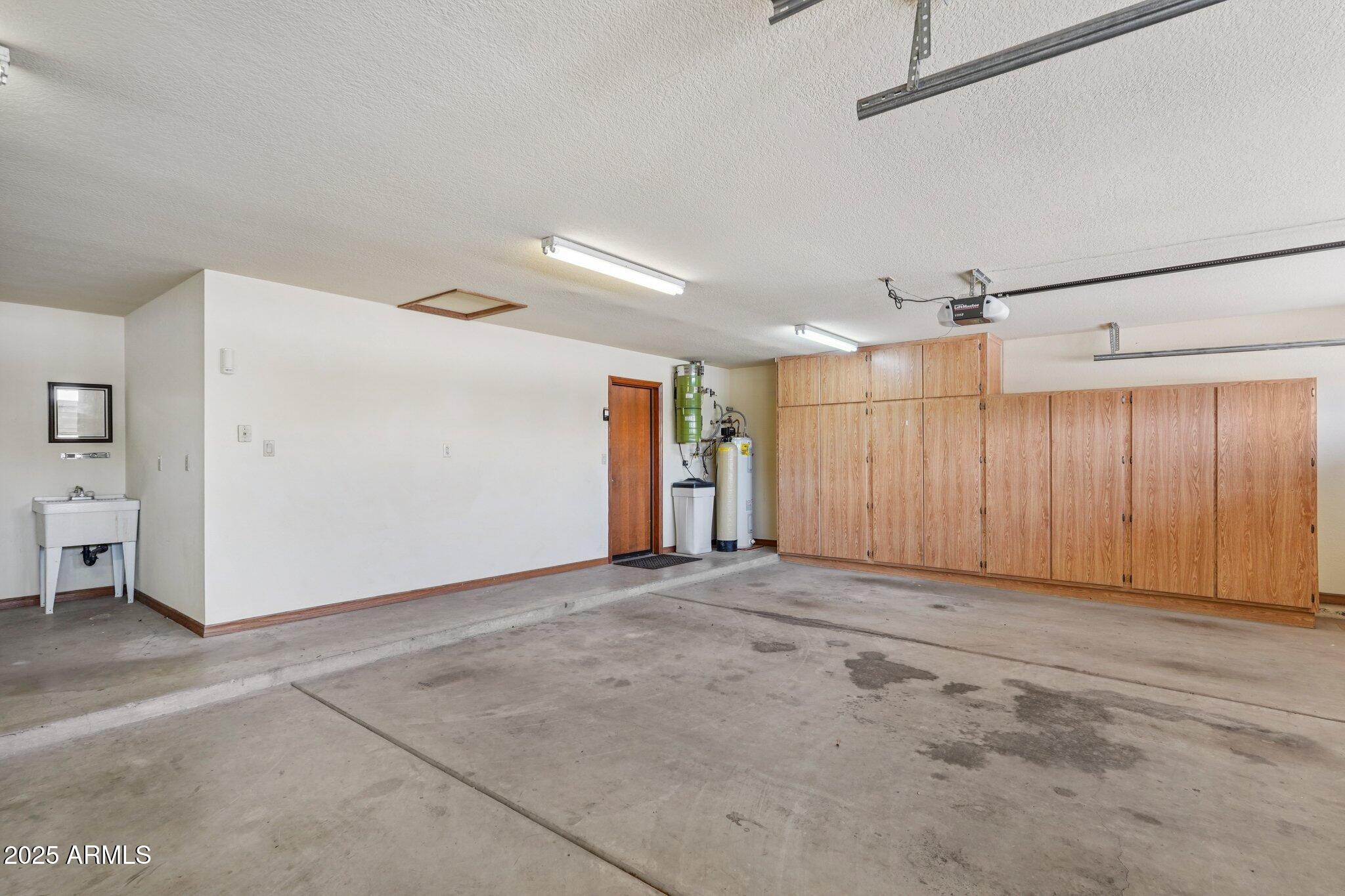 8511 W VIA MONTOYA Drive