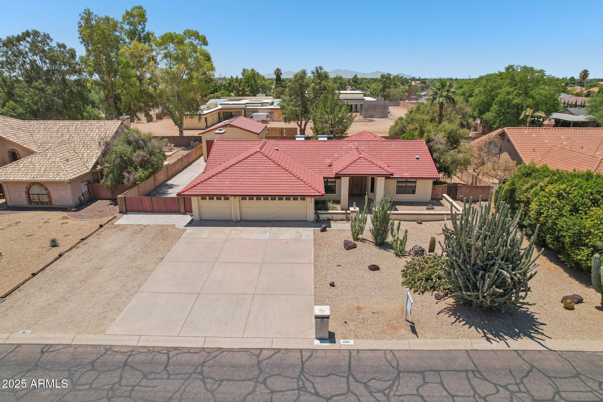 8511 W VIA MONTOYA Drive