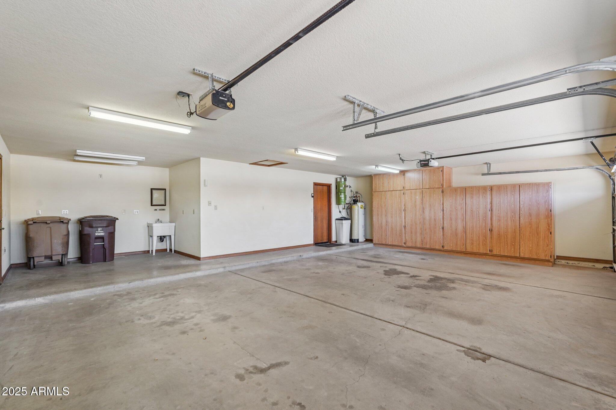 8511 W VIA MONTOYA Drive