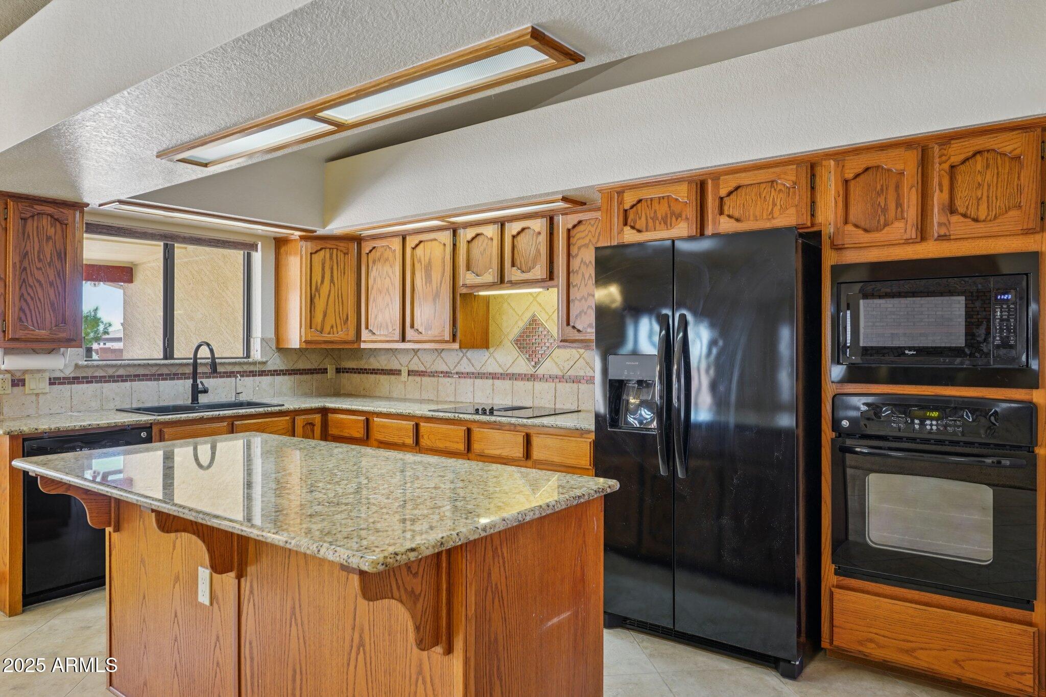 8511 W VIA MONTOYA Drive