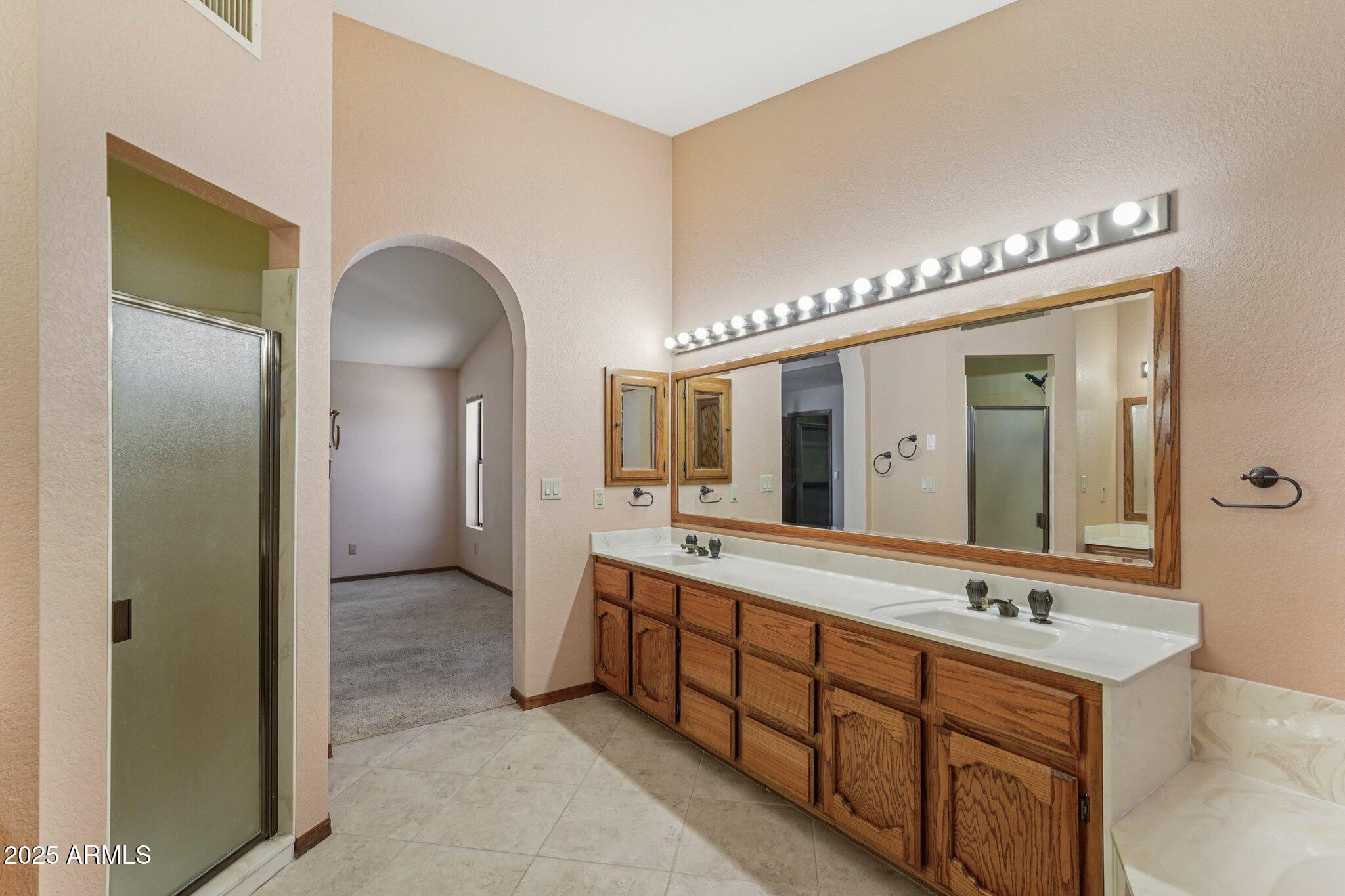 8511 W VIA MONTOYA Drive