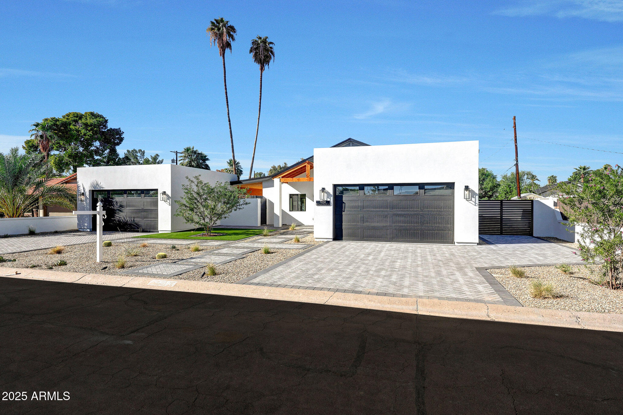 6050 E HOLLYHOCK Street