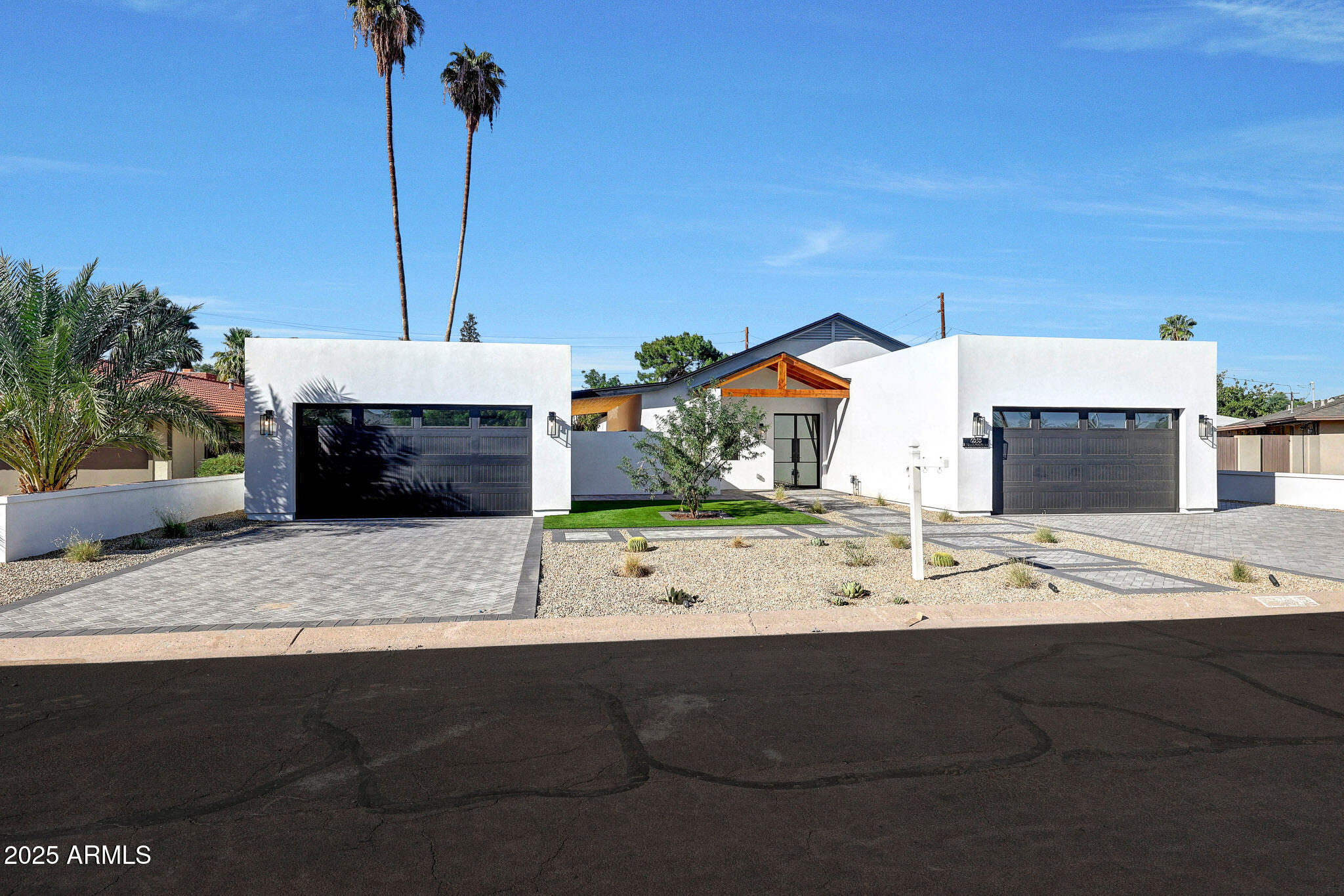 6050 E HOLLYHOCK Street