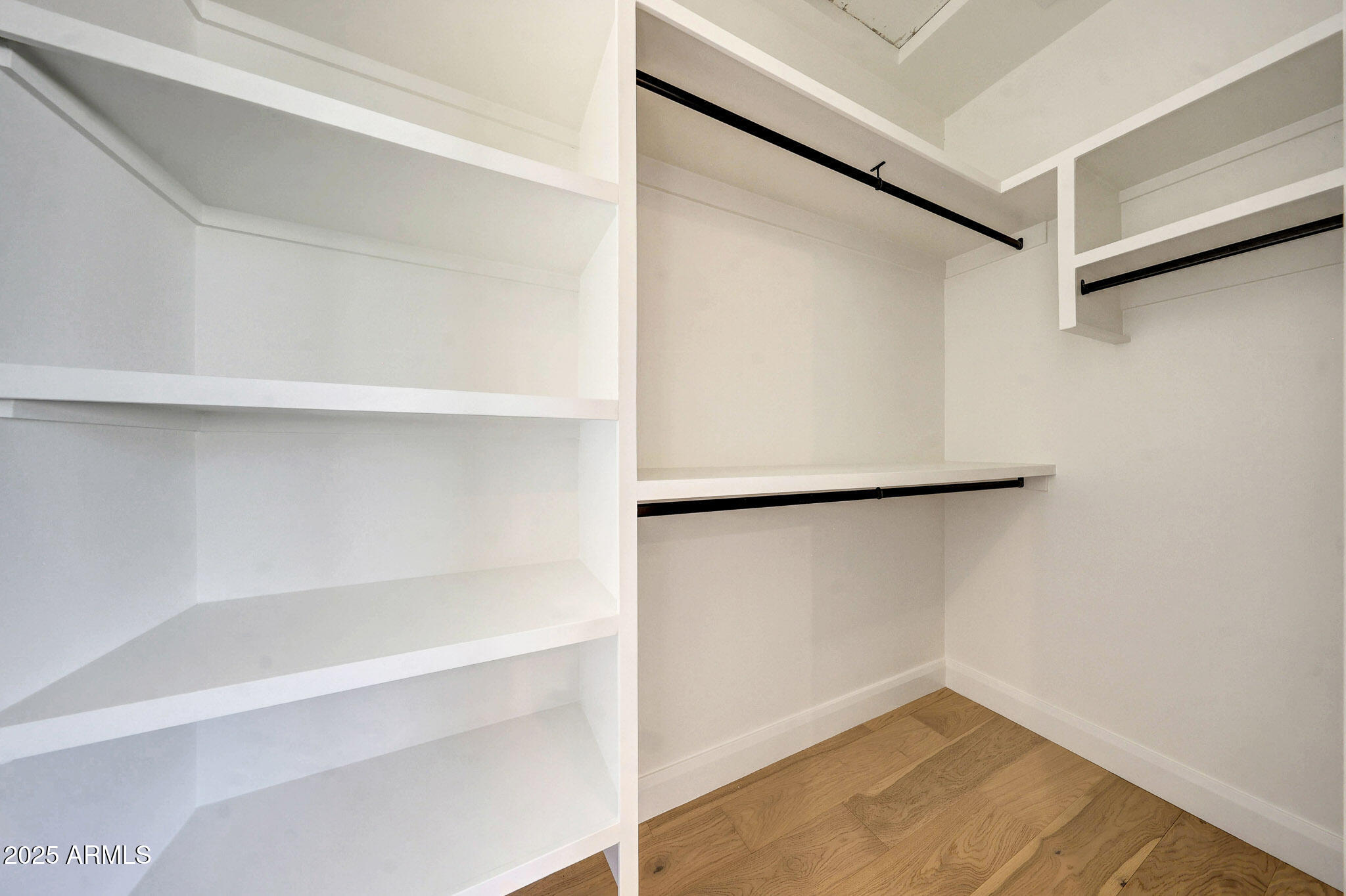 6050 E HOLLYHOCK Street