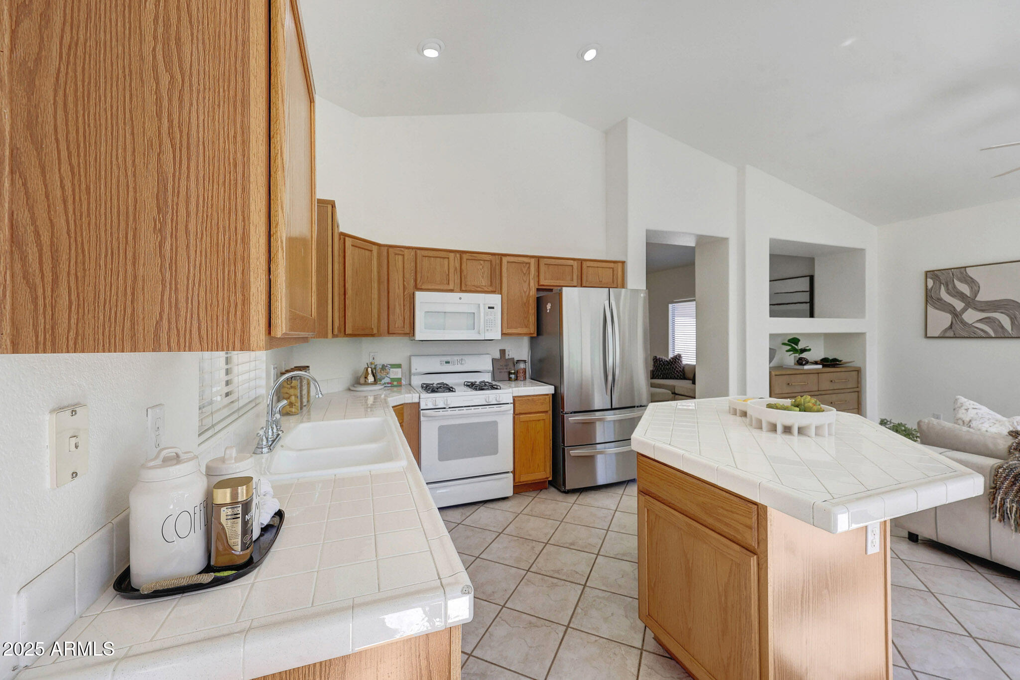 4051 W BUCKSKIN Trail