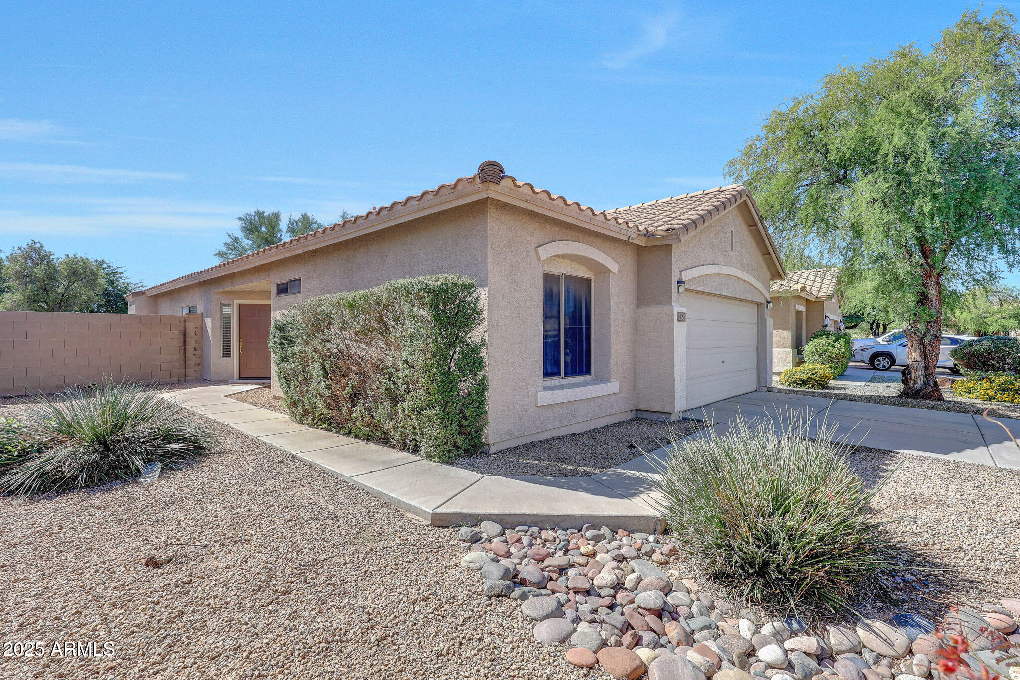 4051 W BUCKSKIN Trail