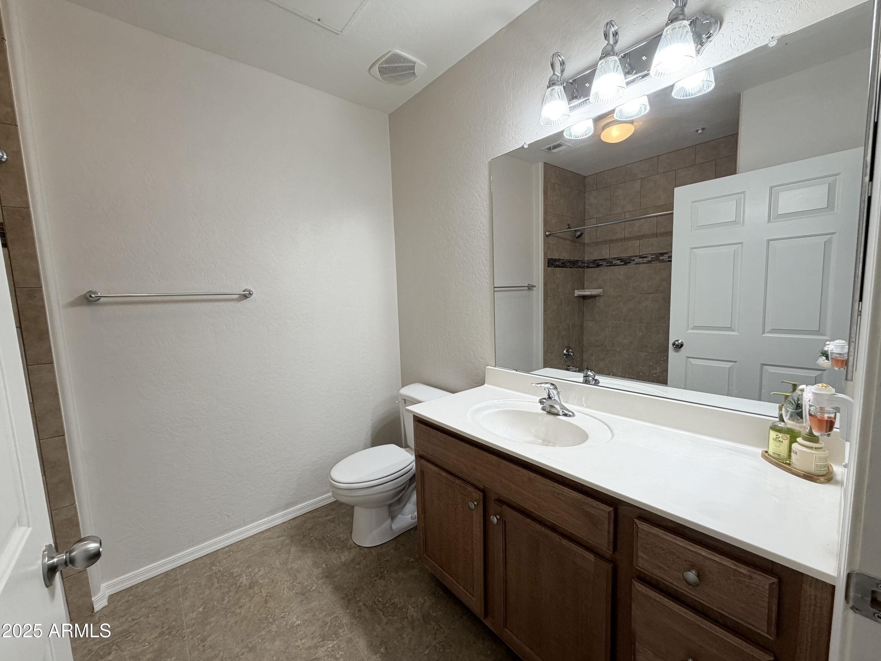 14575 W MOUNTAIN VIEW Boulevard 11312