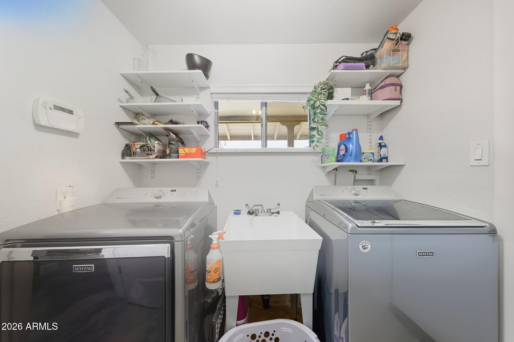 325 N FRASER Drive W