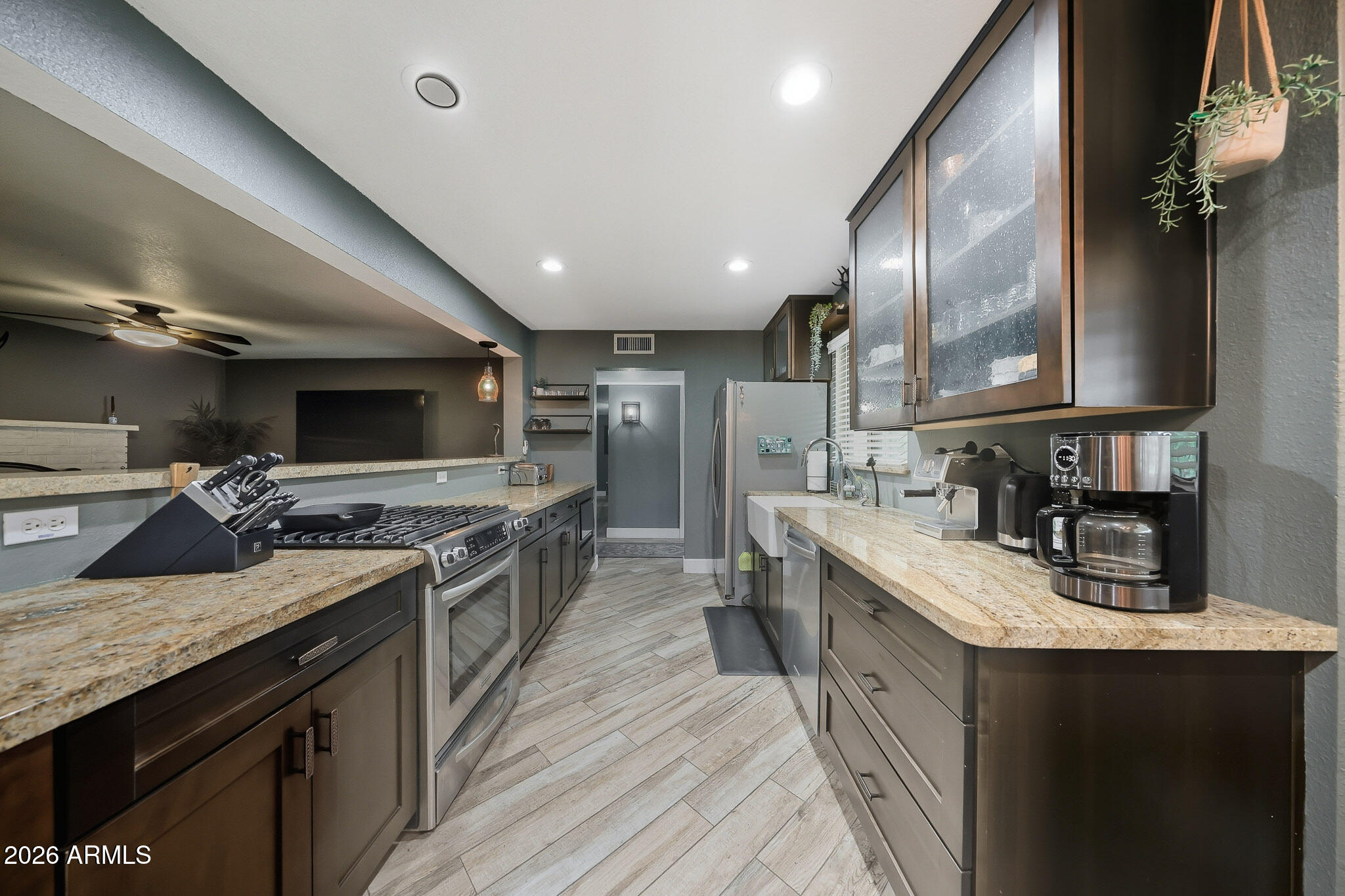 325 N FRASER Drive W