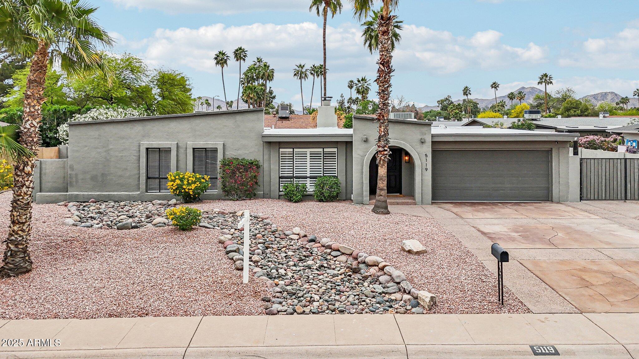 5119 E SHAW BUTTE Drive