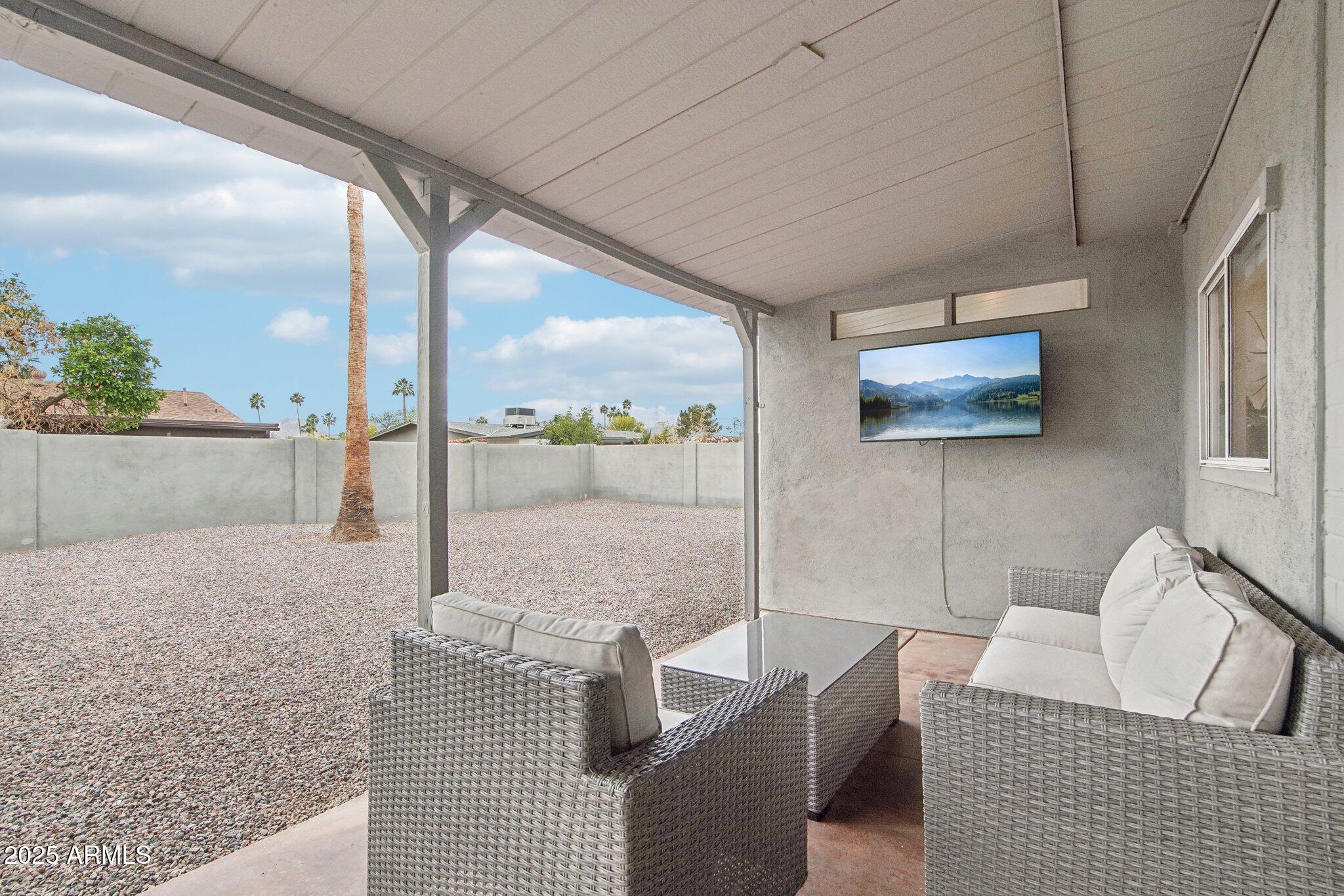 5119 E SHAW BUTTE Drive