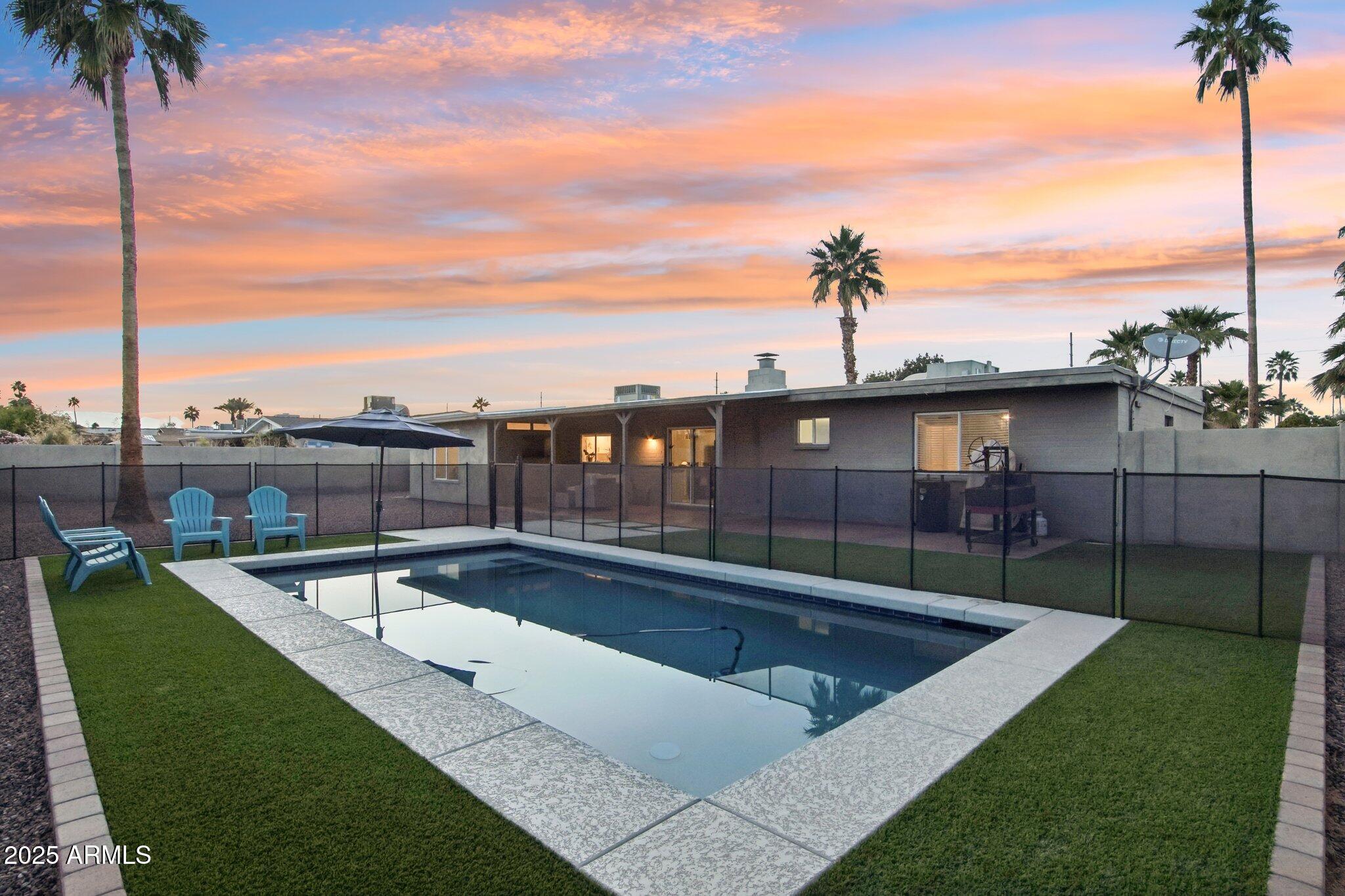 5119 E SHAW BUTTE Drive